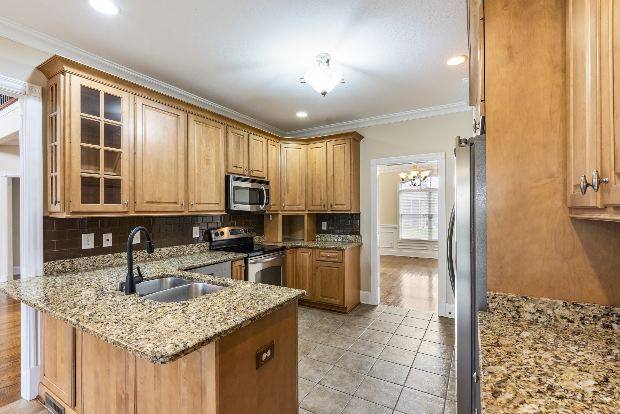 137 Clarendon Trce