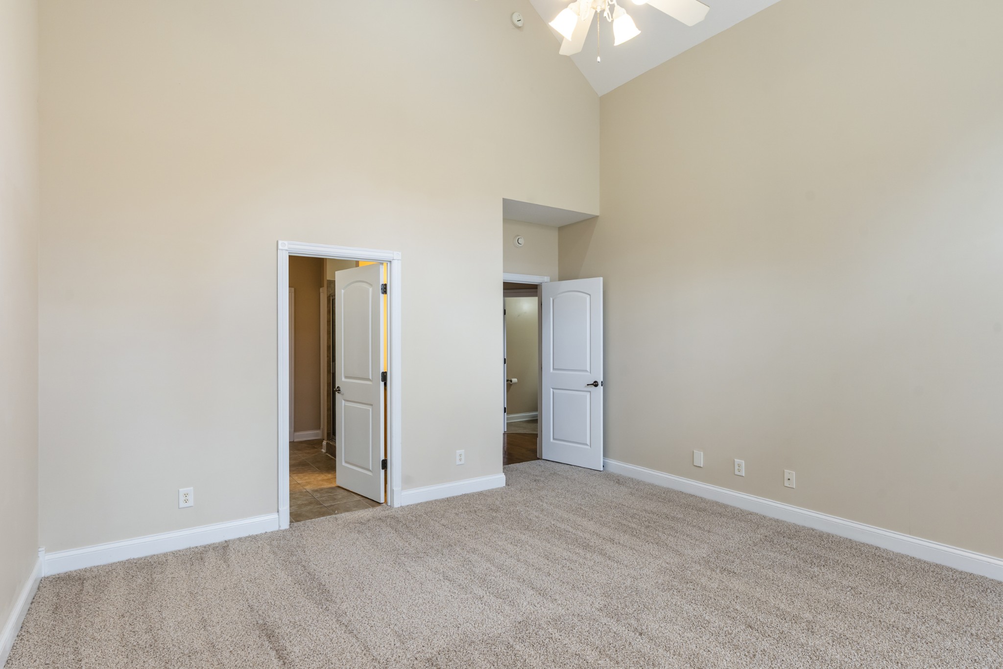 137 Clarendon Trce