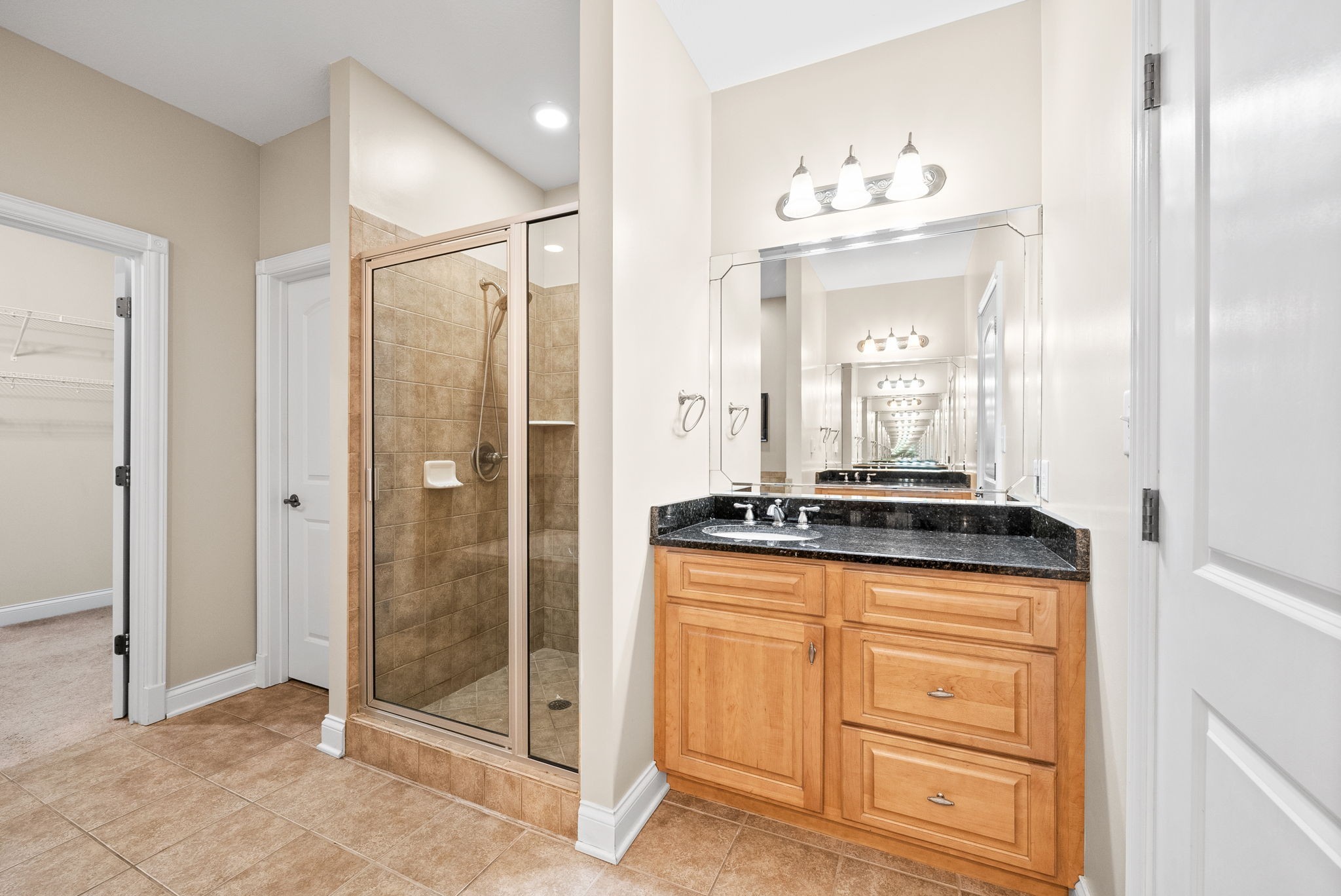 137 Clarendon Trce