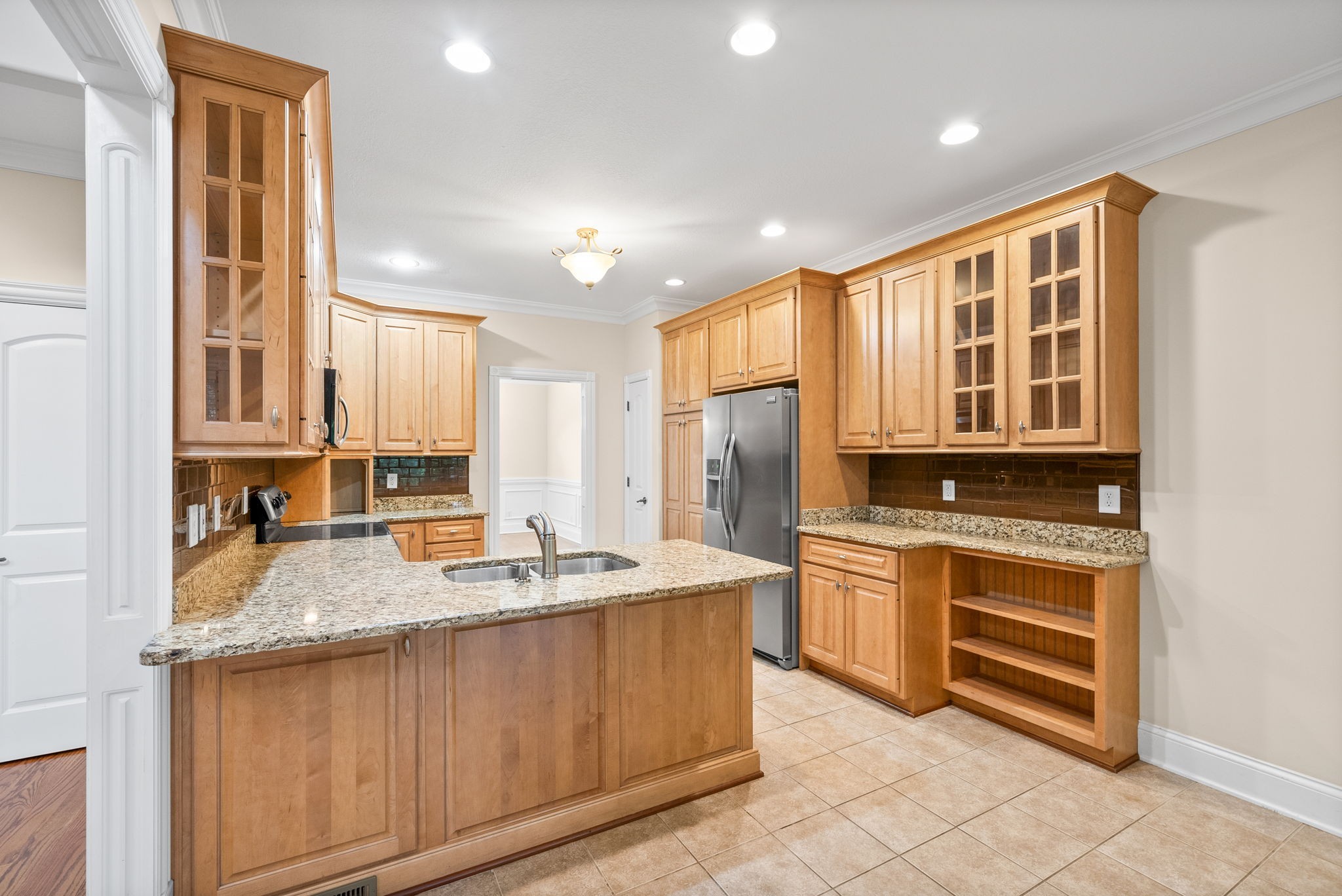 137 Clarendon Trce