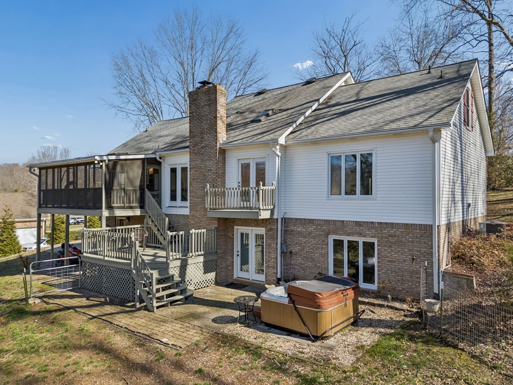 1728 Riverhaven Dr