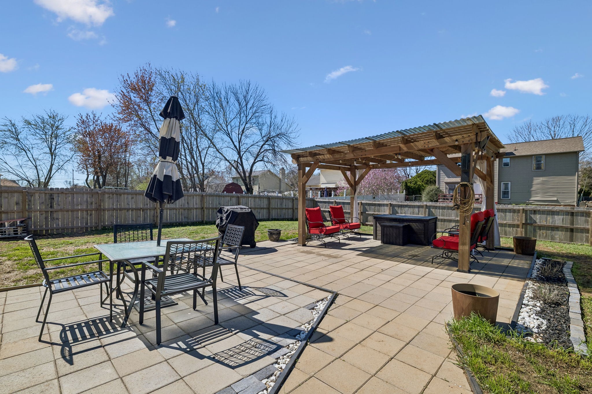 3408 Polly Dr