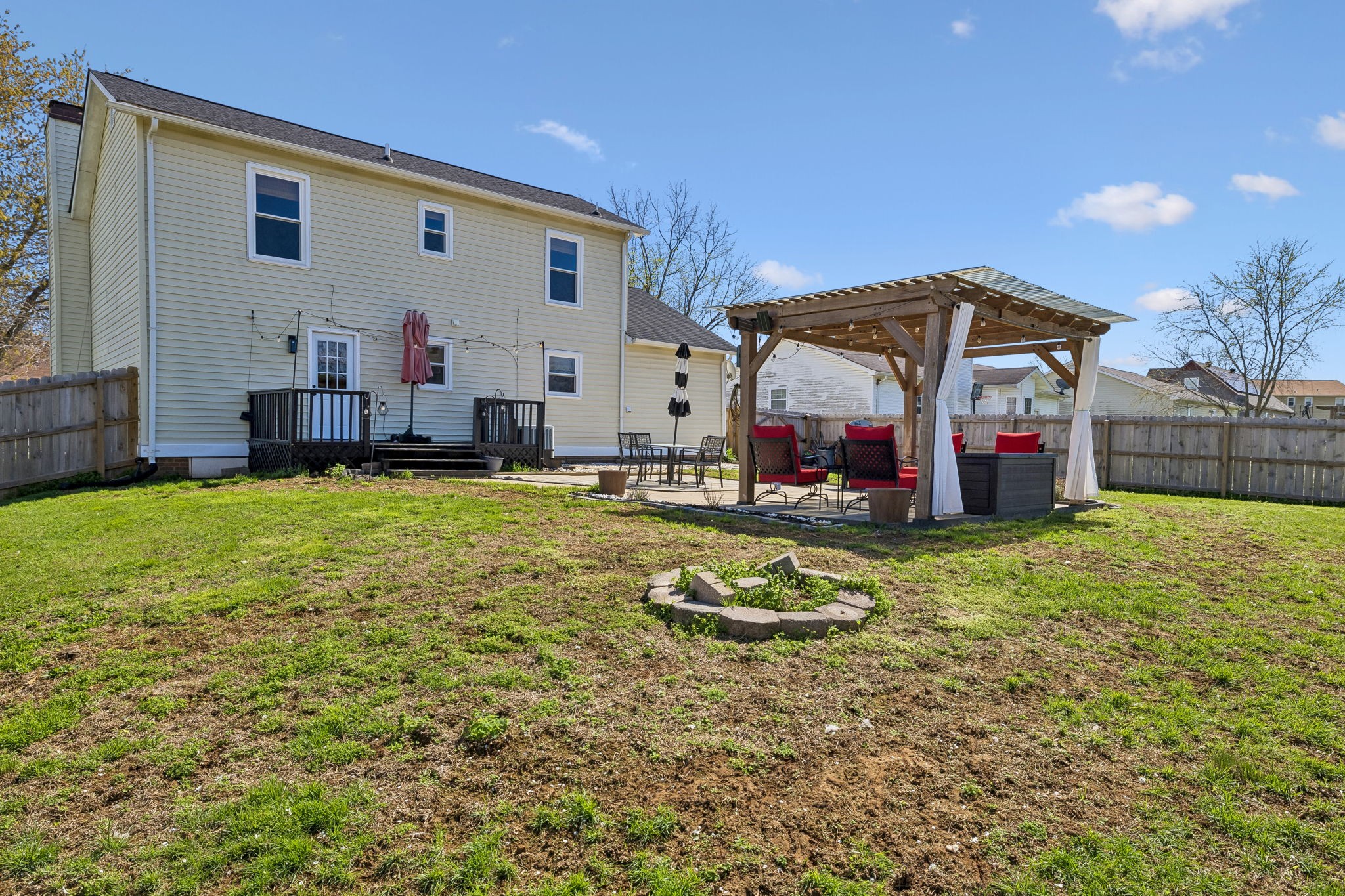 3408 Polly Dr