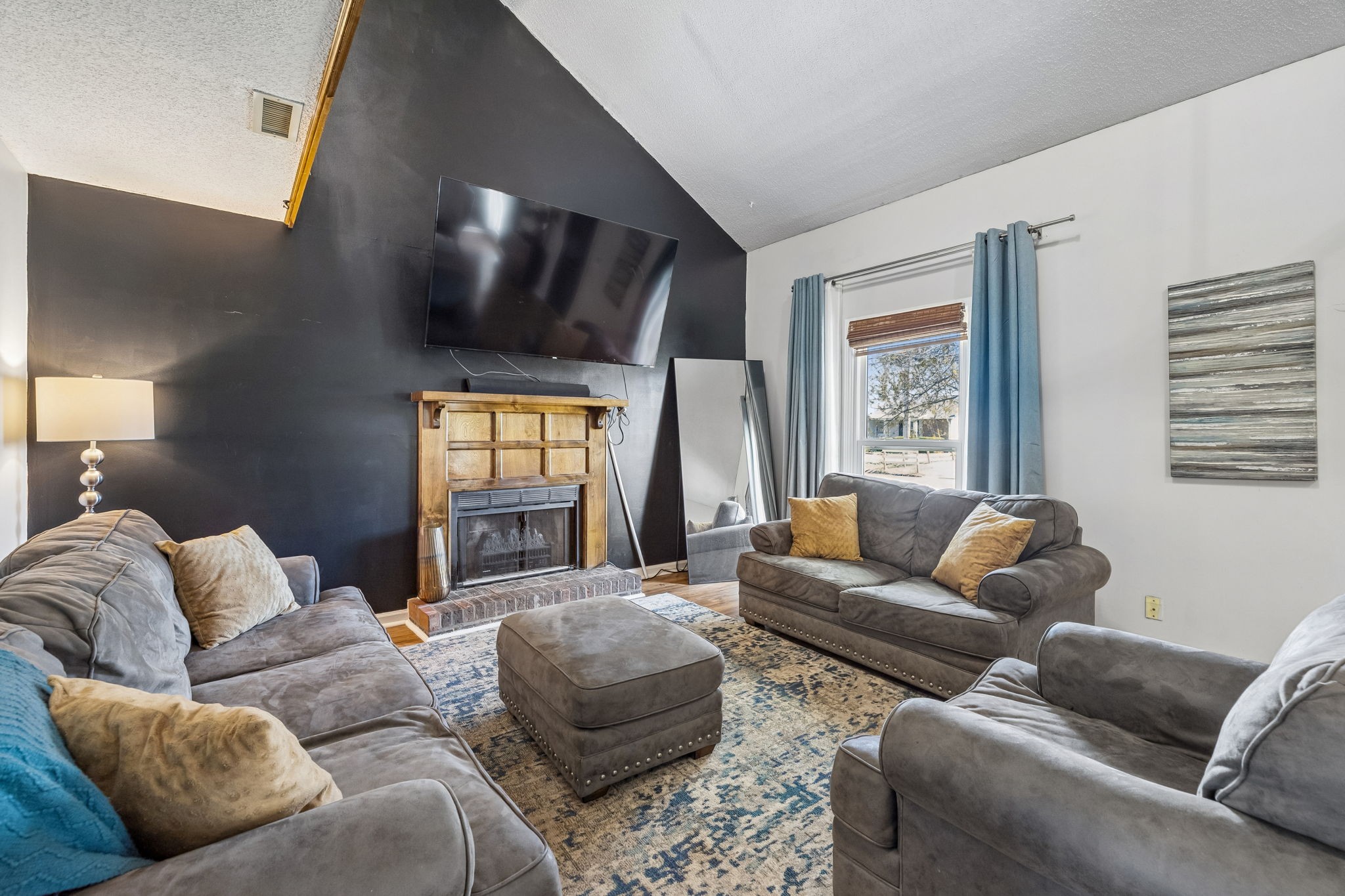 3408 Polly Dr