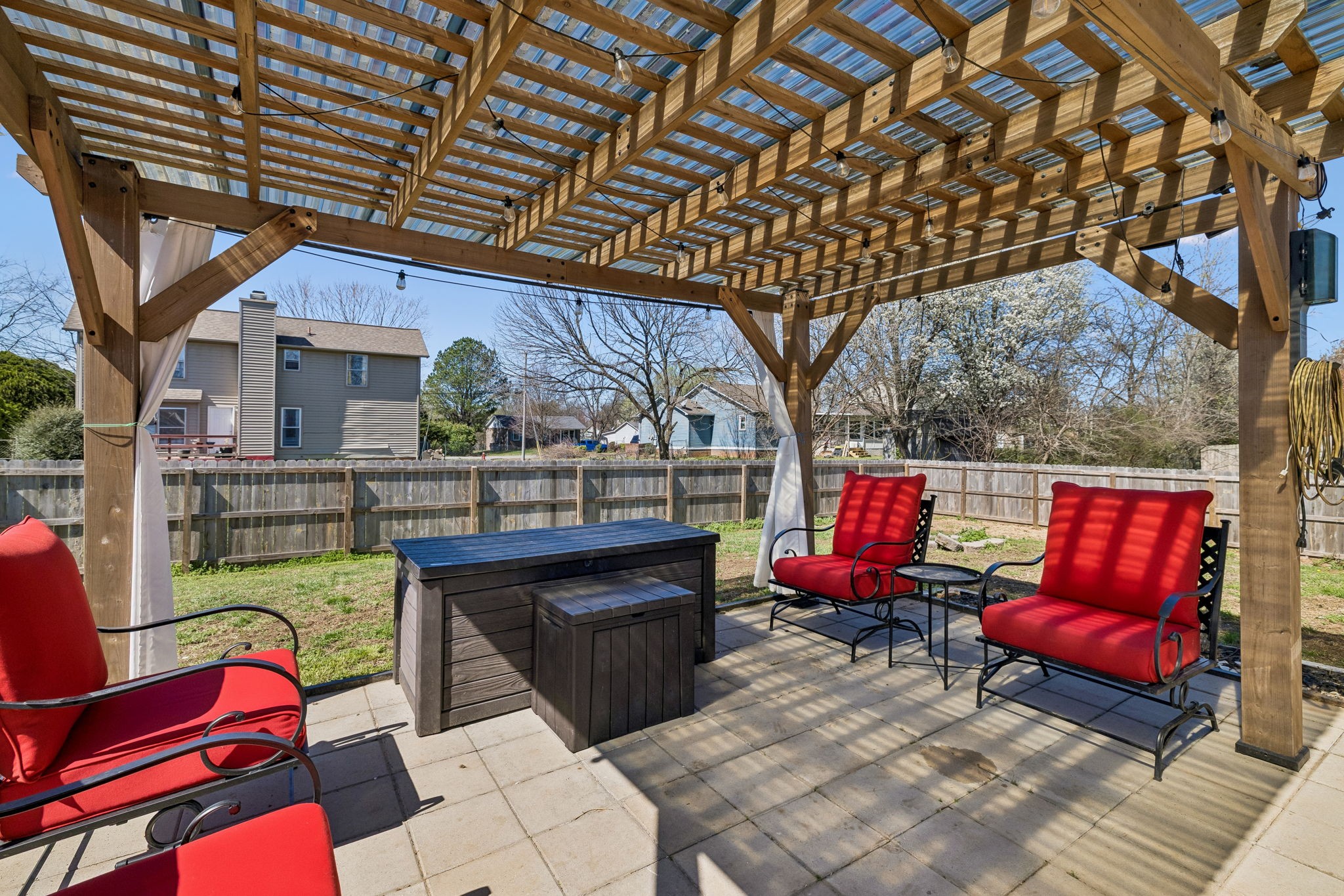 3408 Polly Dr