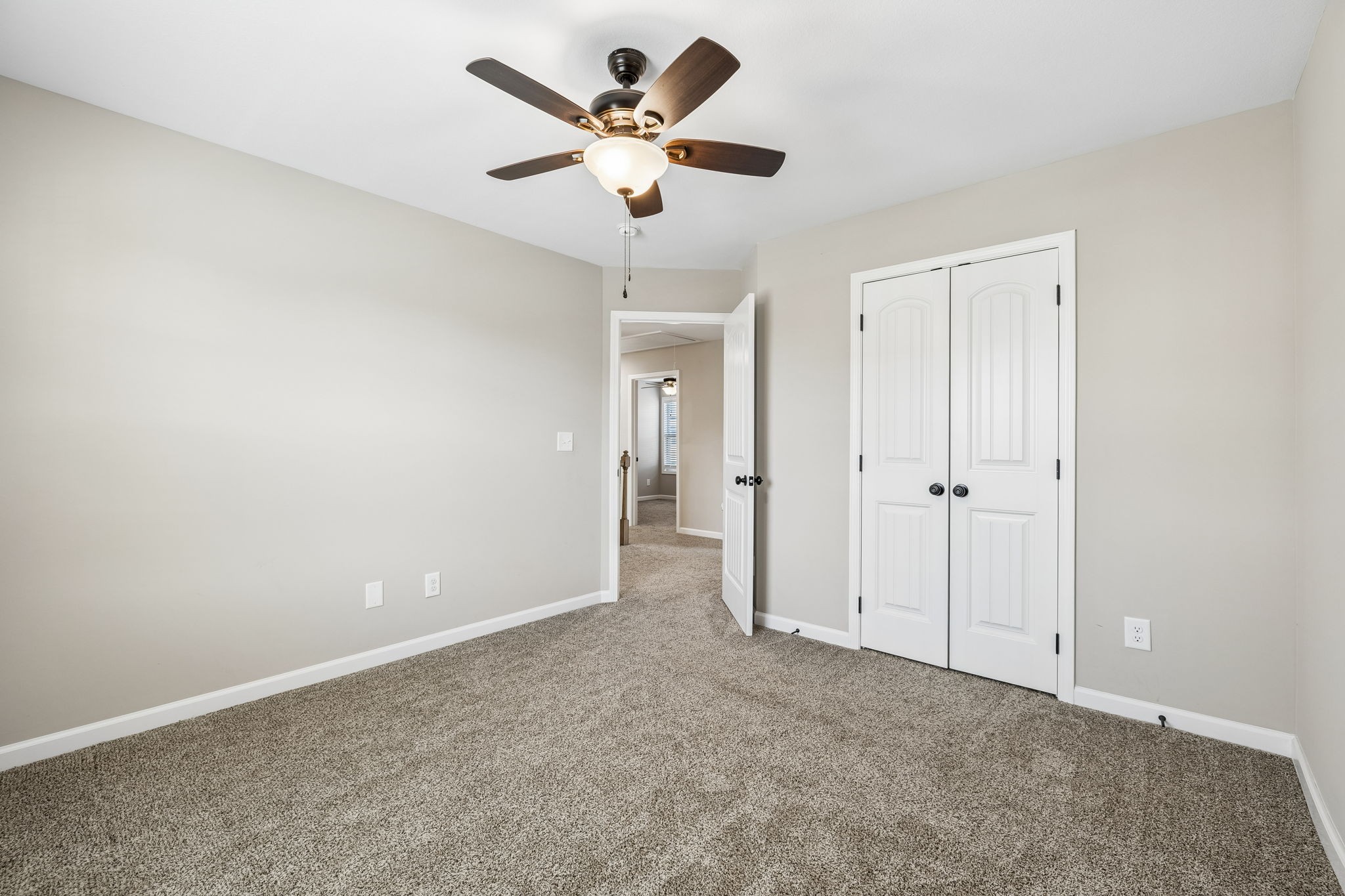 1565 Kestrel Dr