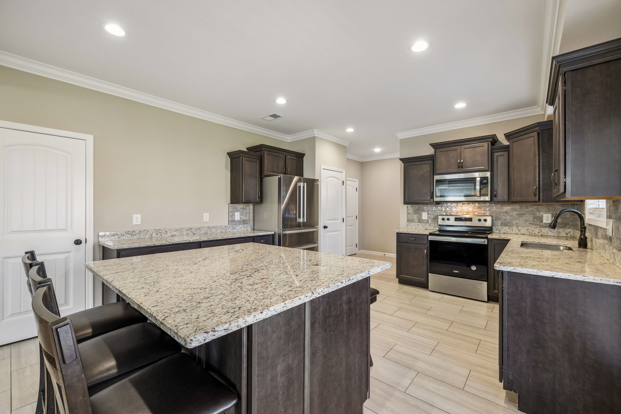 1565 Kestrel Dr