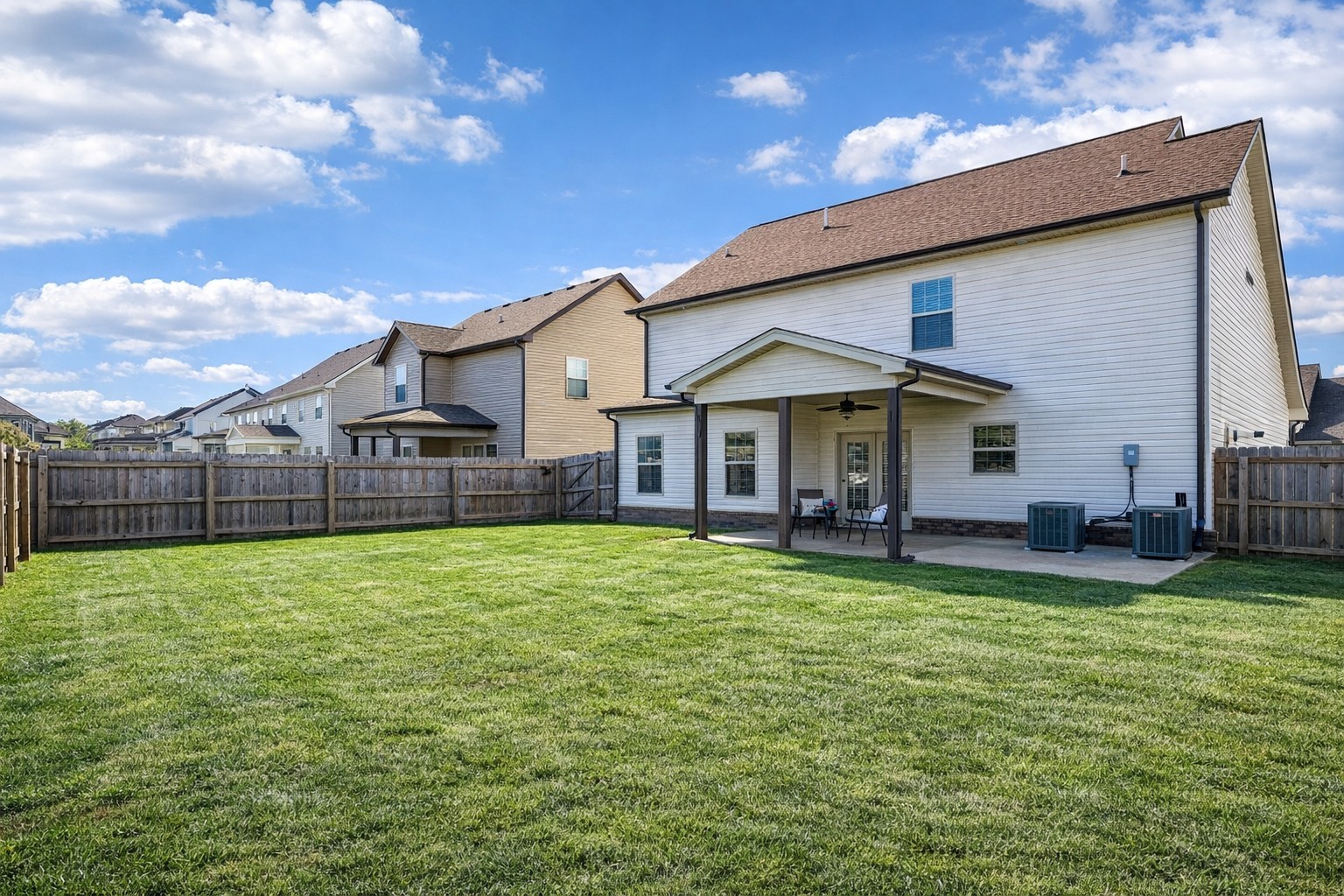 1565 Kestrel Dr
