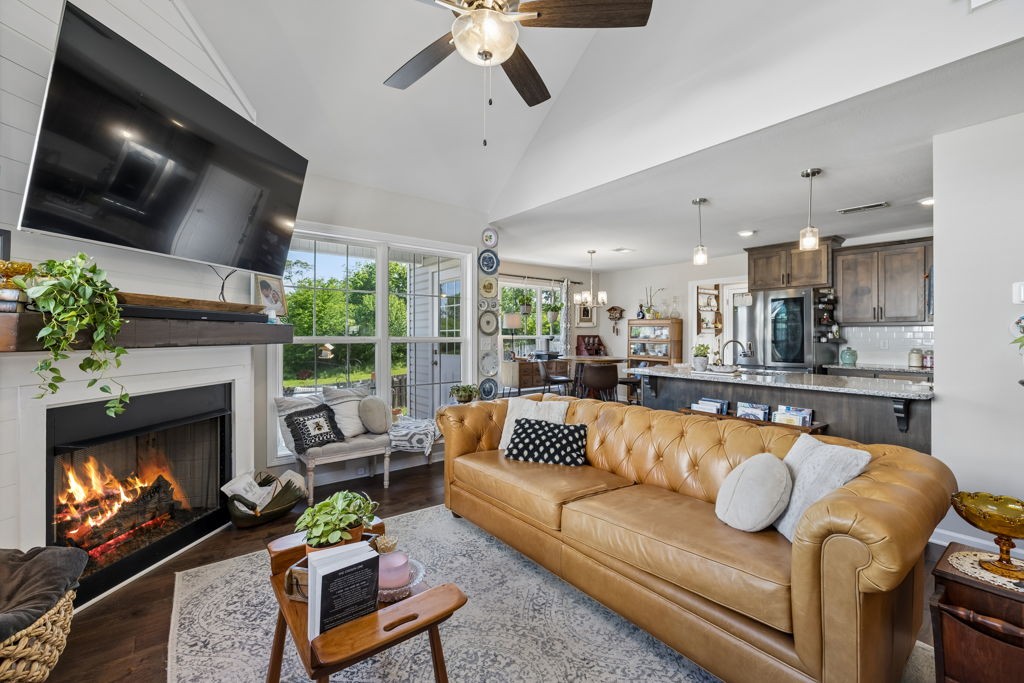 384 Wingfield Dr