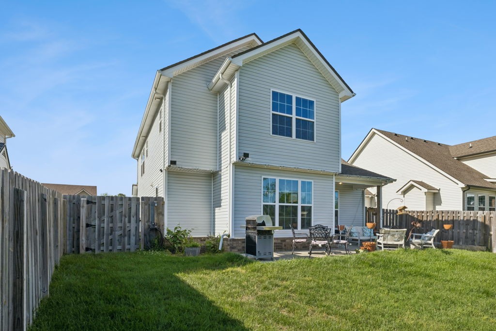 384 Wingfield Dr