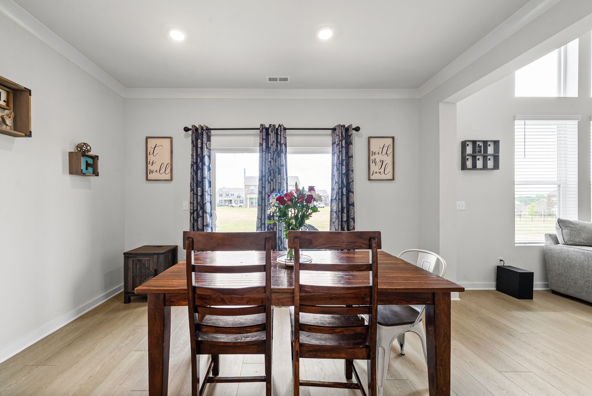 210 Autumn Fern Ct