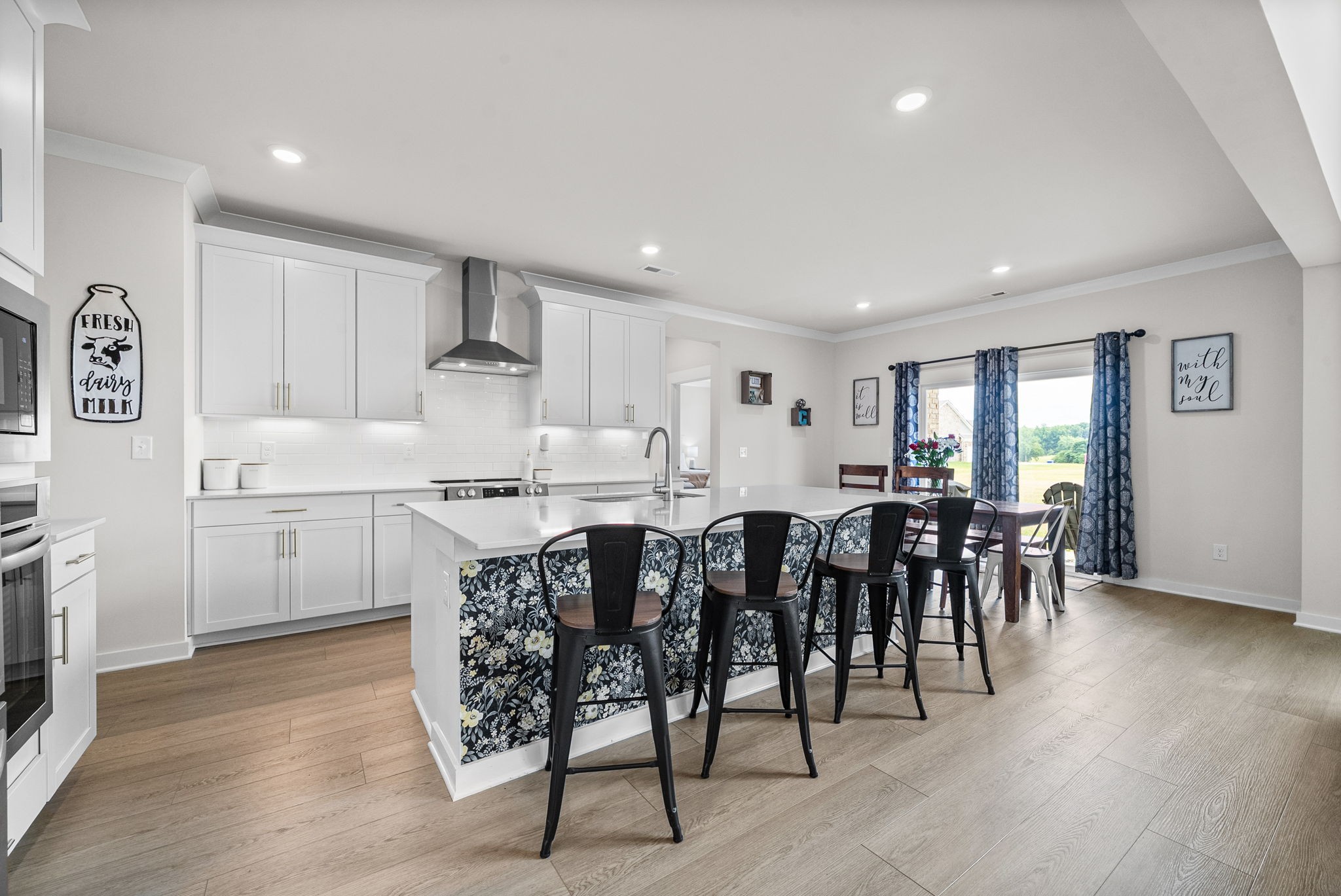 210 Autumn Fern Ct