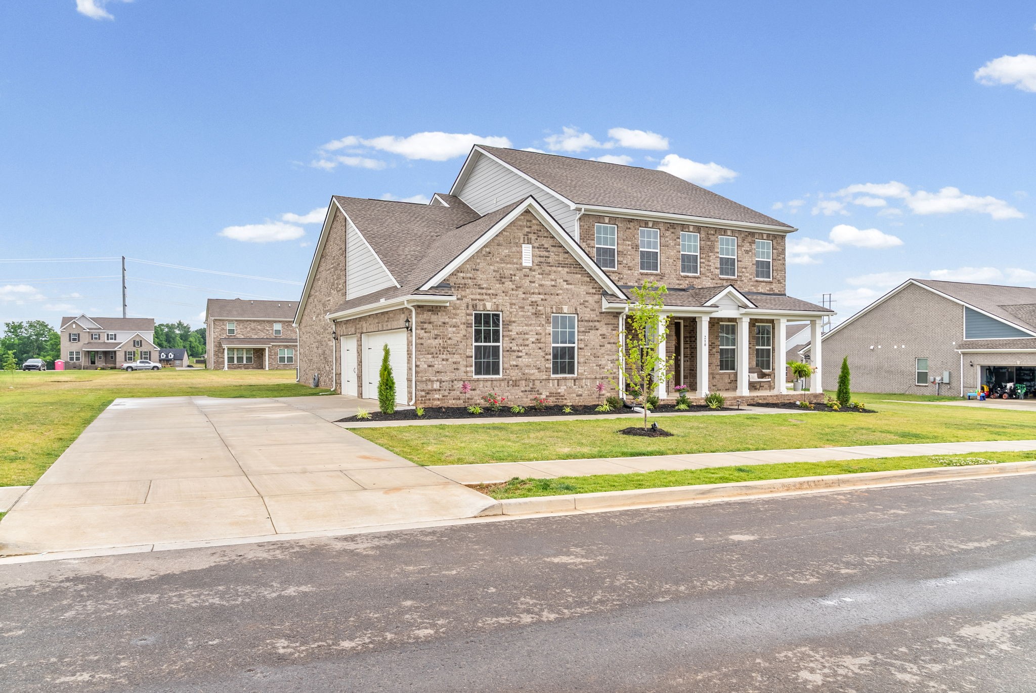 210 Autumn Fern Ct
