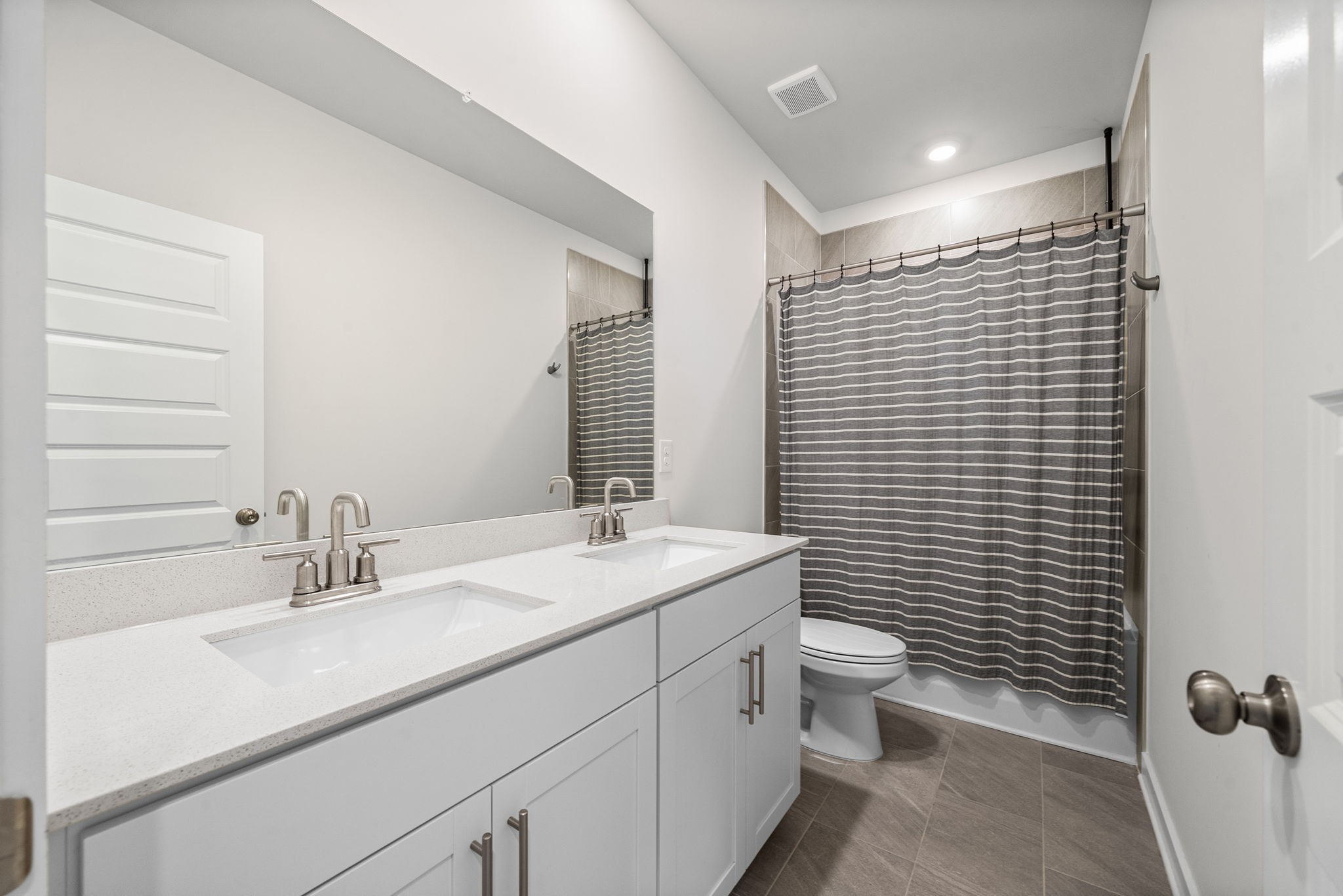 210 Autumn Fern Ct