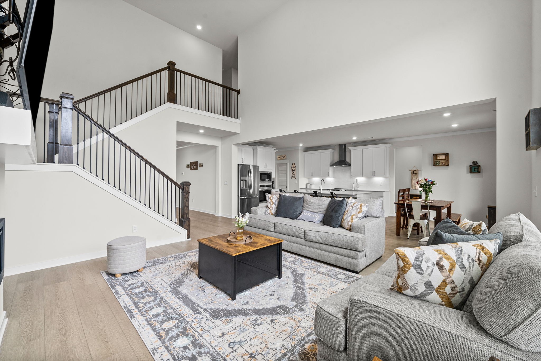 210 Autumn Fern Ct