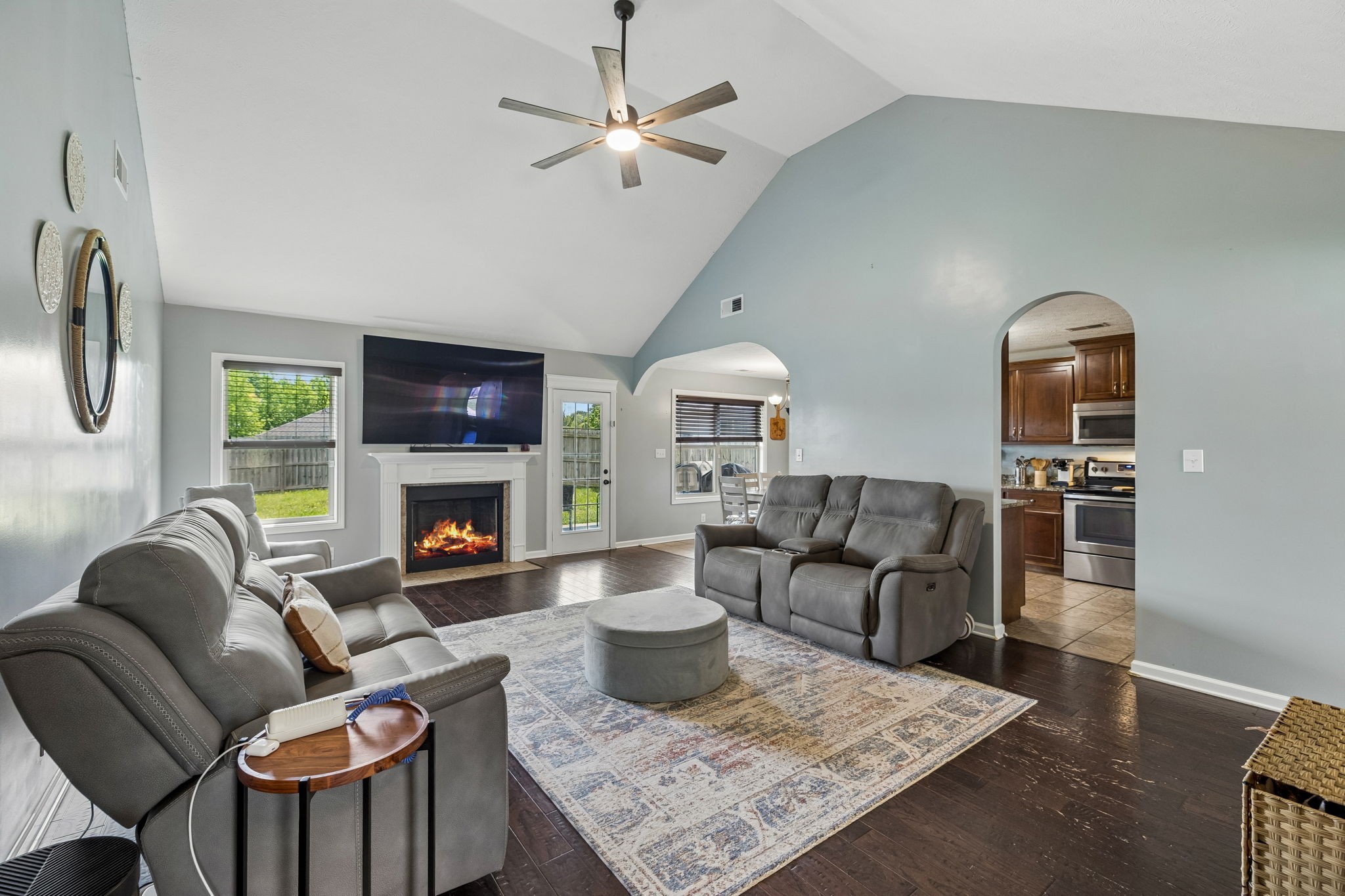 1075 Freedom Dr