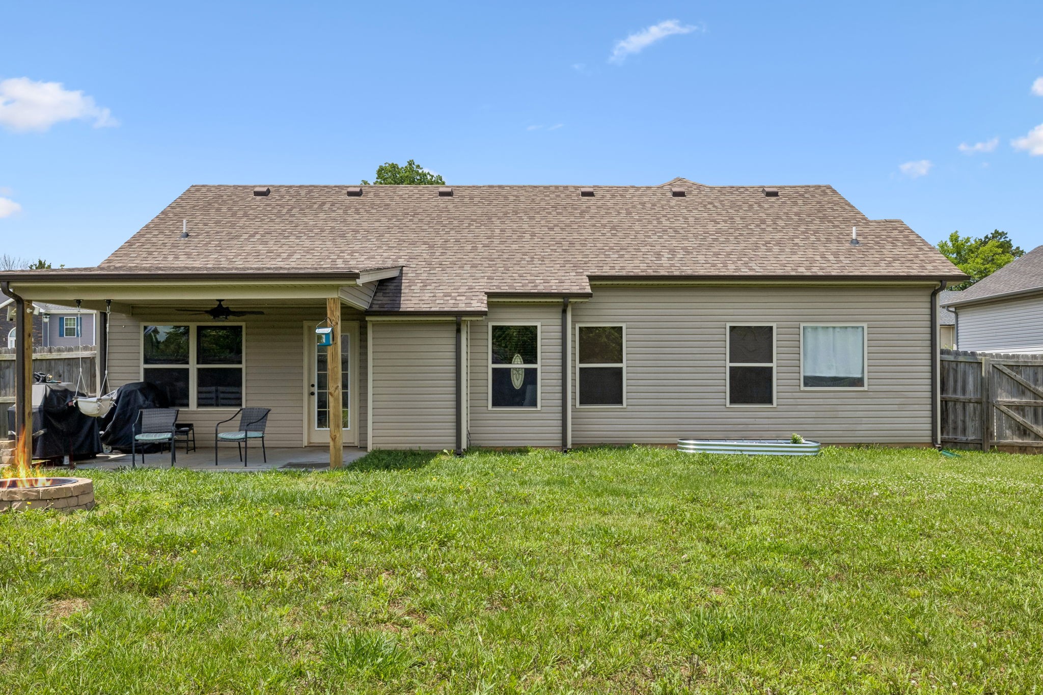 1075 Freedom Dr