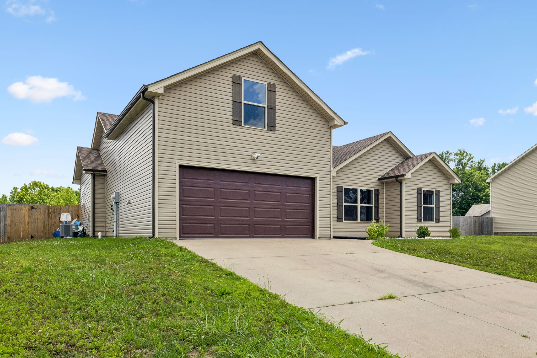 1075 Freedom Dr