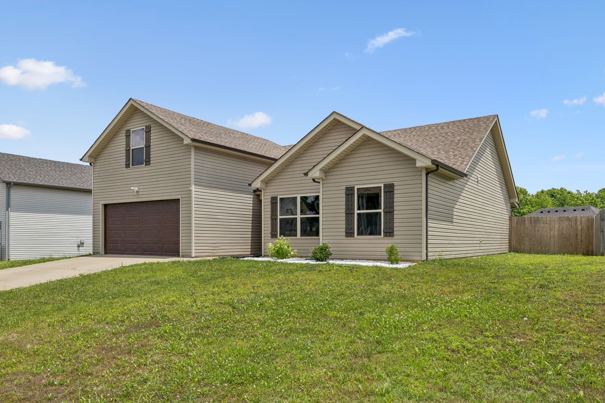 1075 Freedom Dr