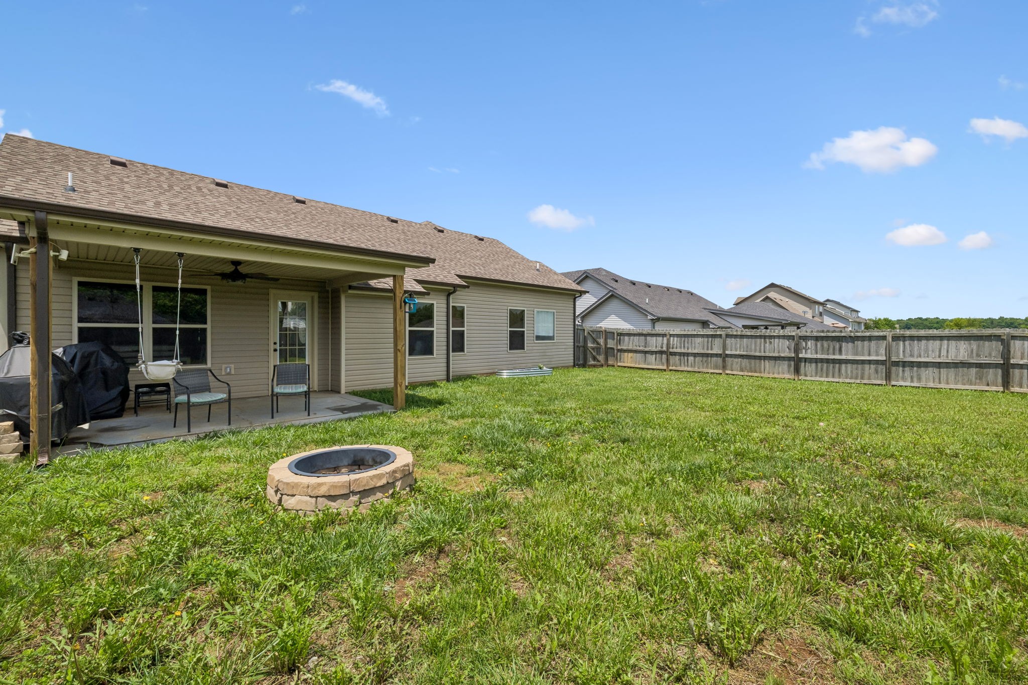 1075 Freedom Dr