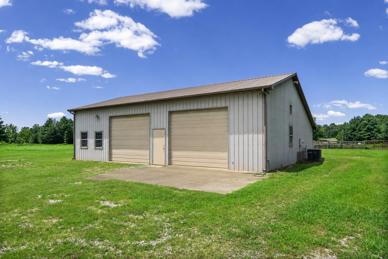 3055 Quisenberry Ln