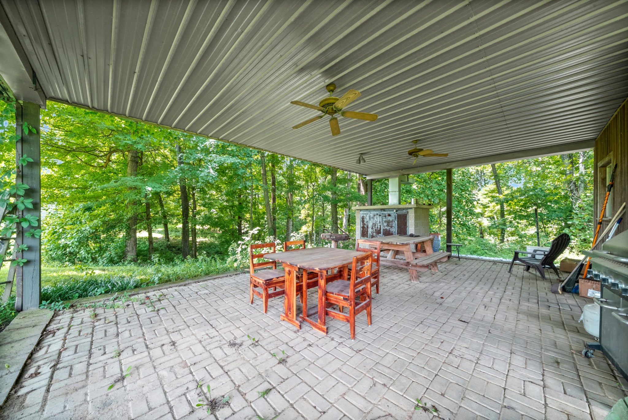 3055 Quisenberry Ln