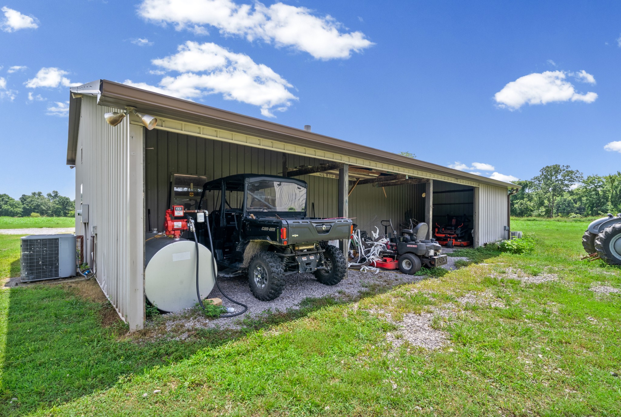 3055 Quisenberry Ln