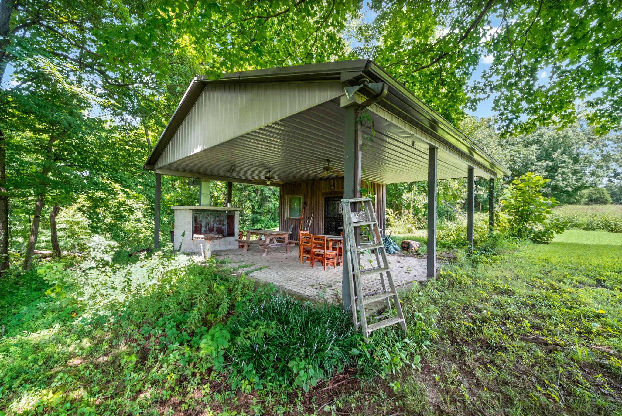 3055 Quisenberry Ln