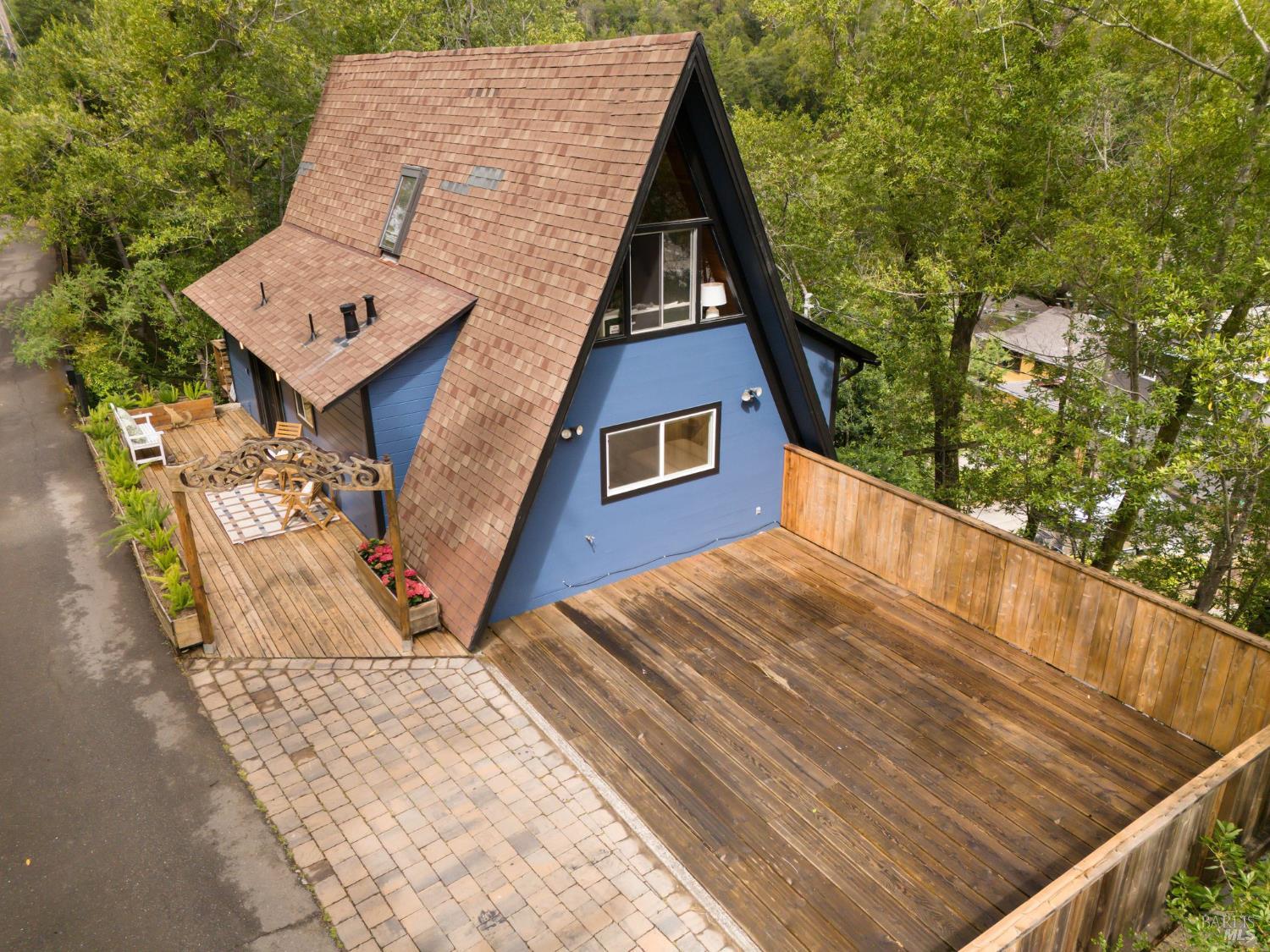 60 Piper Lane