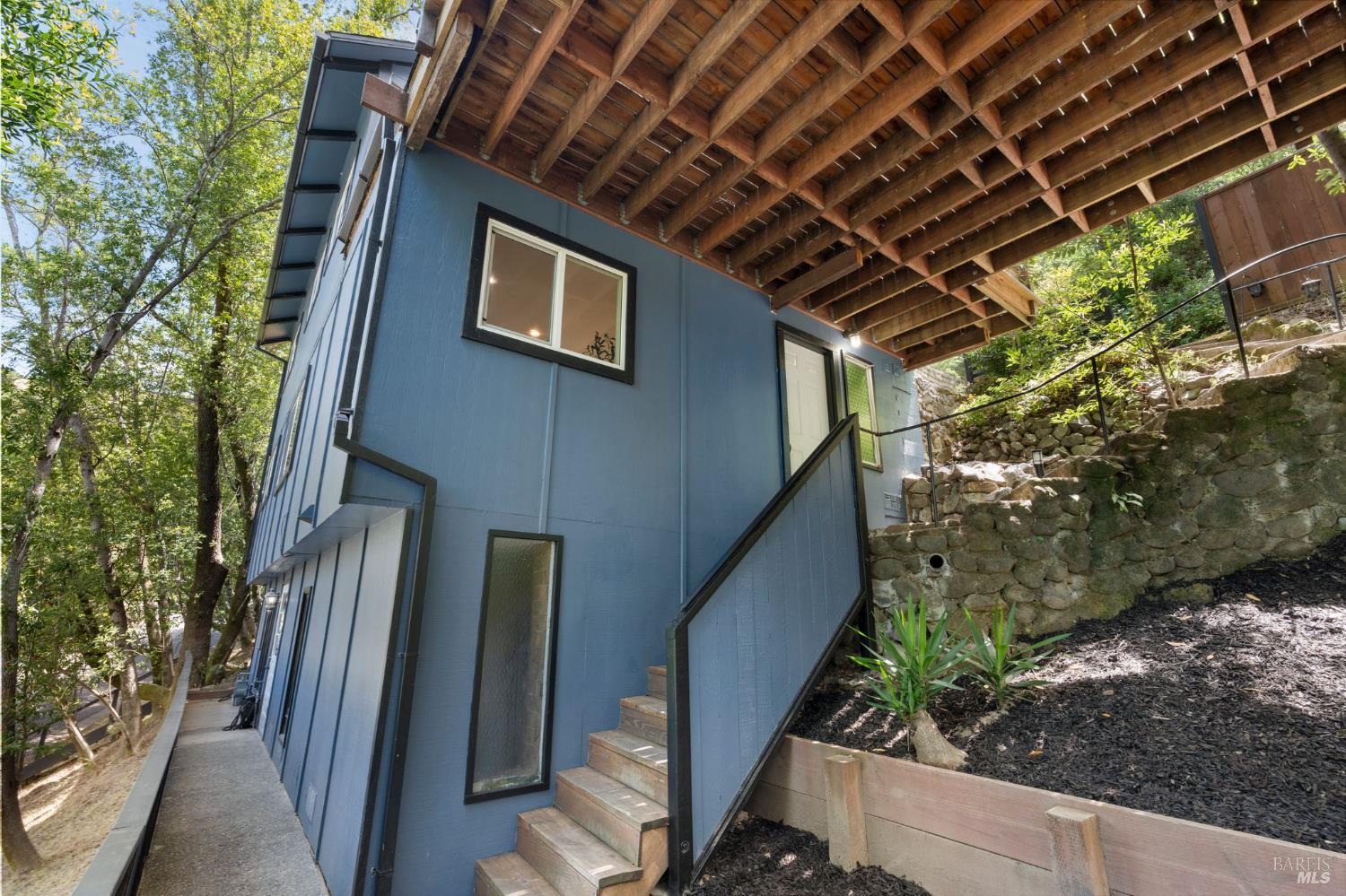 60 Piper Lane
