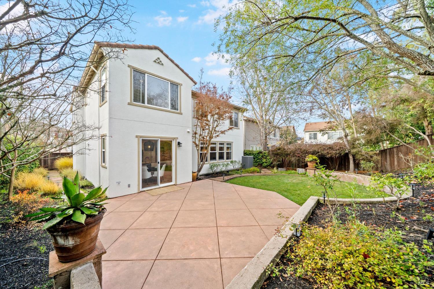 46 Waterbury Lane