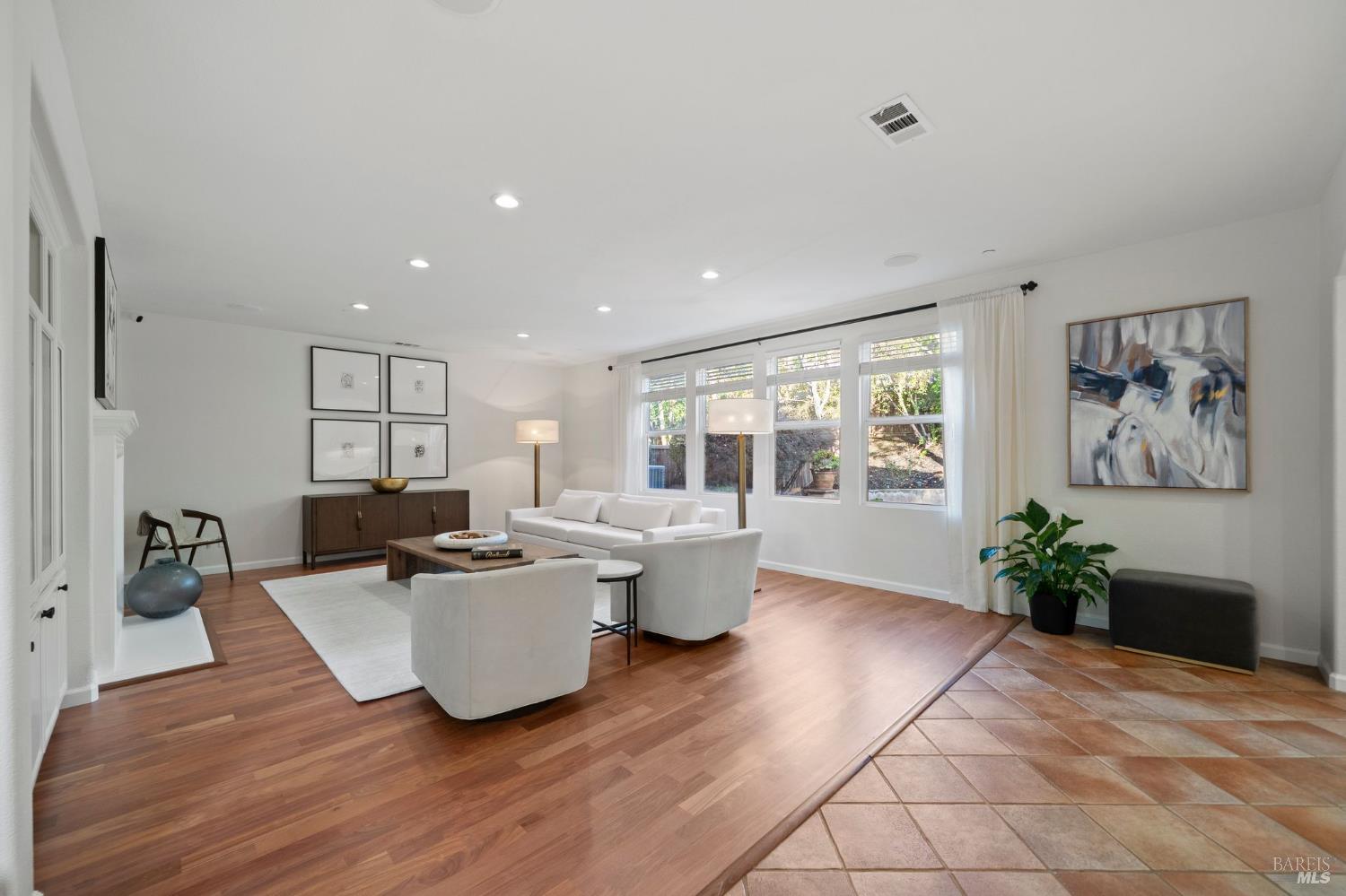 46 Waterbury Lane
