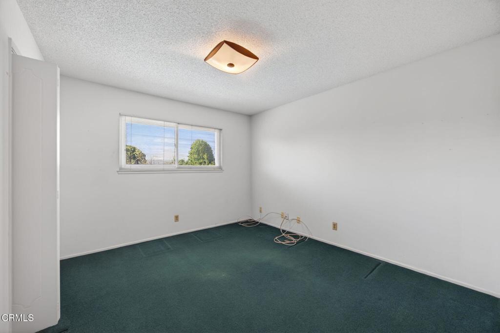 1594 Hobart Drive