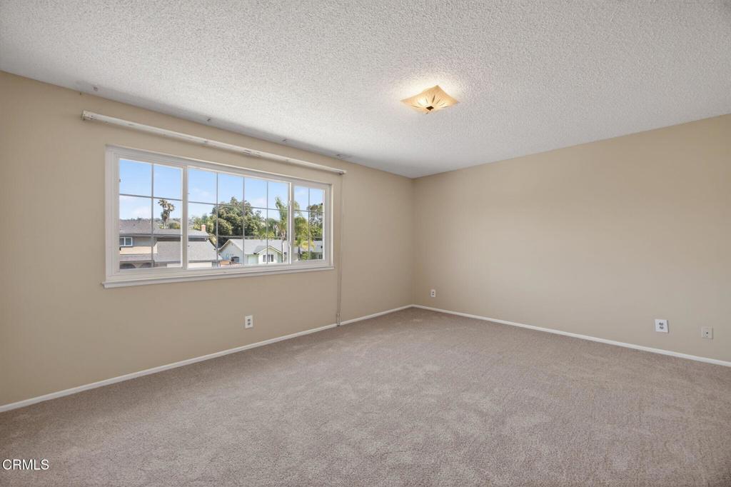 1594 Hobart Drive