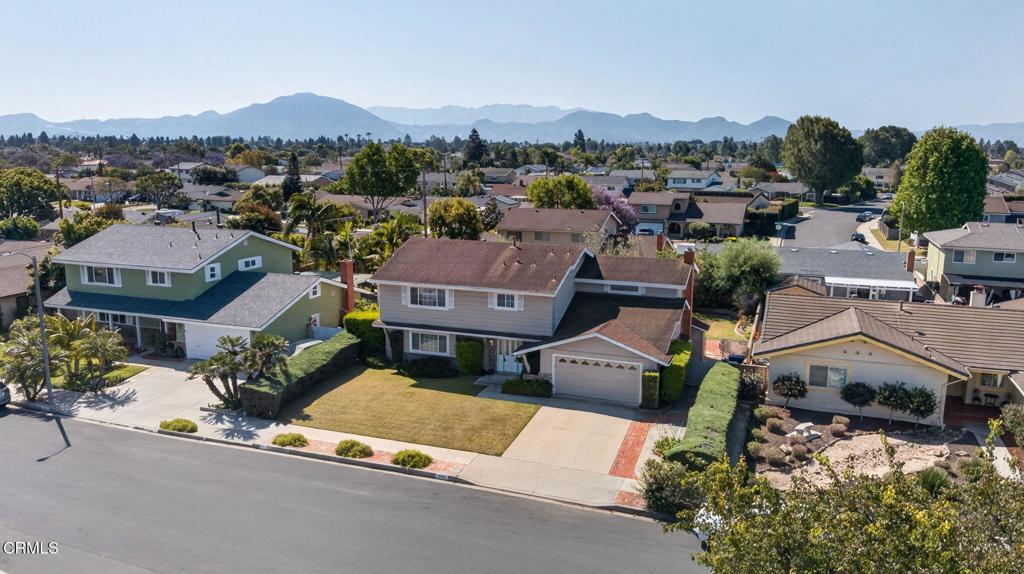 1594 Hobart Drive