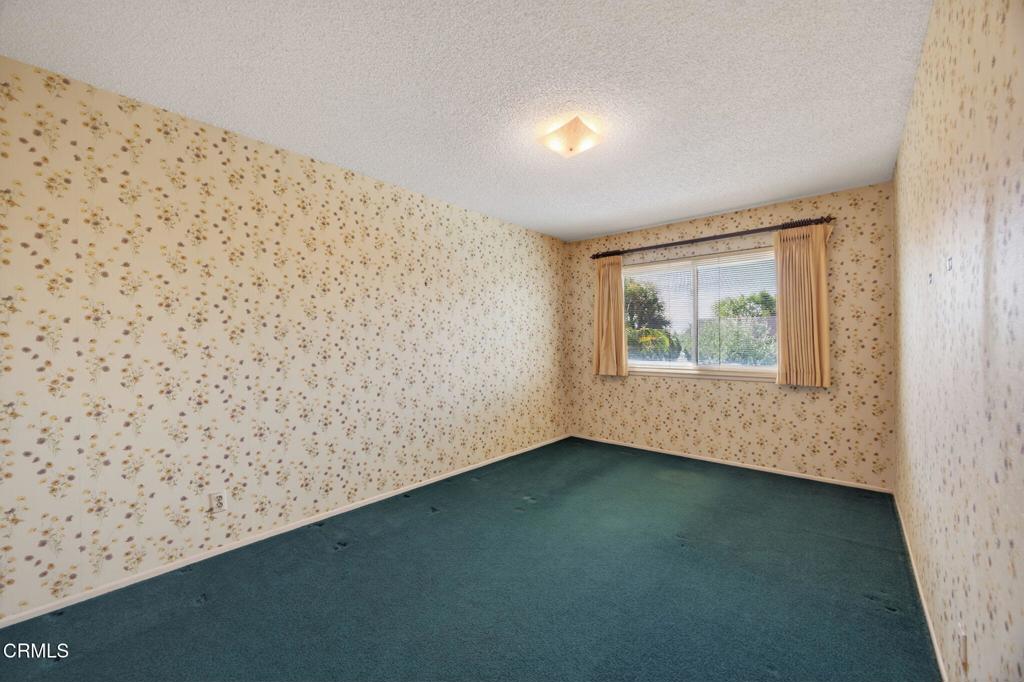 1594 Hobart Drive