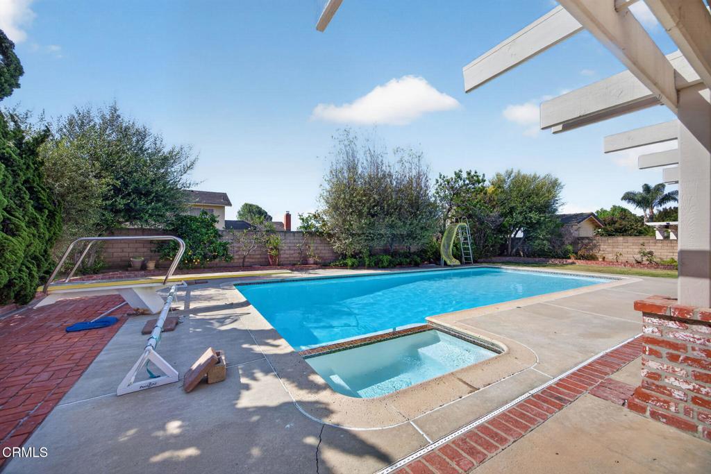1594 Hobart Drive