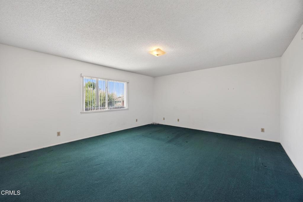1594 Hobart Drive
