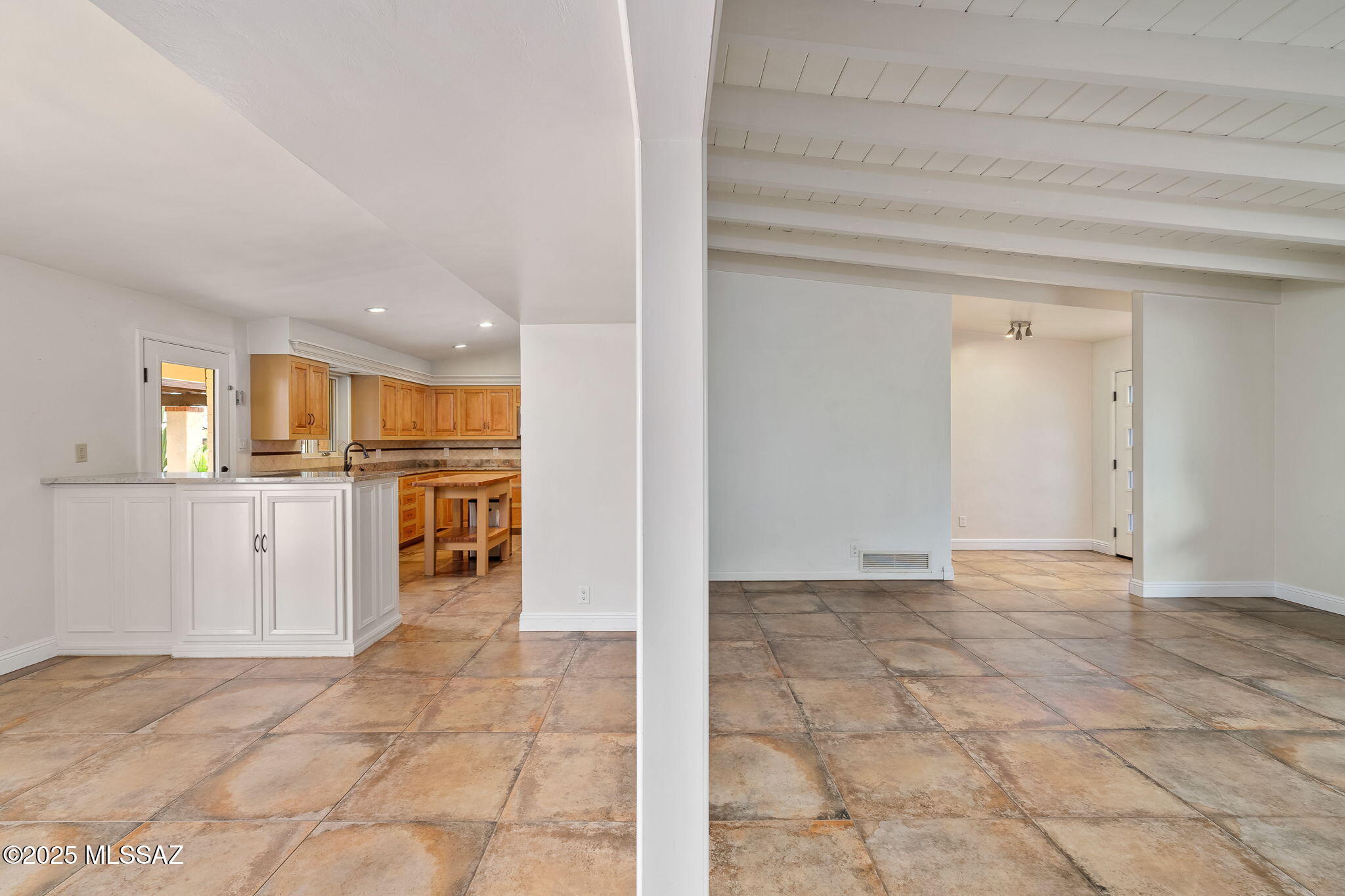 6052 E West Miramar Drive