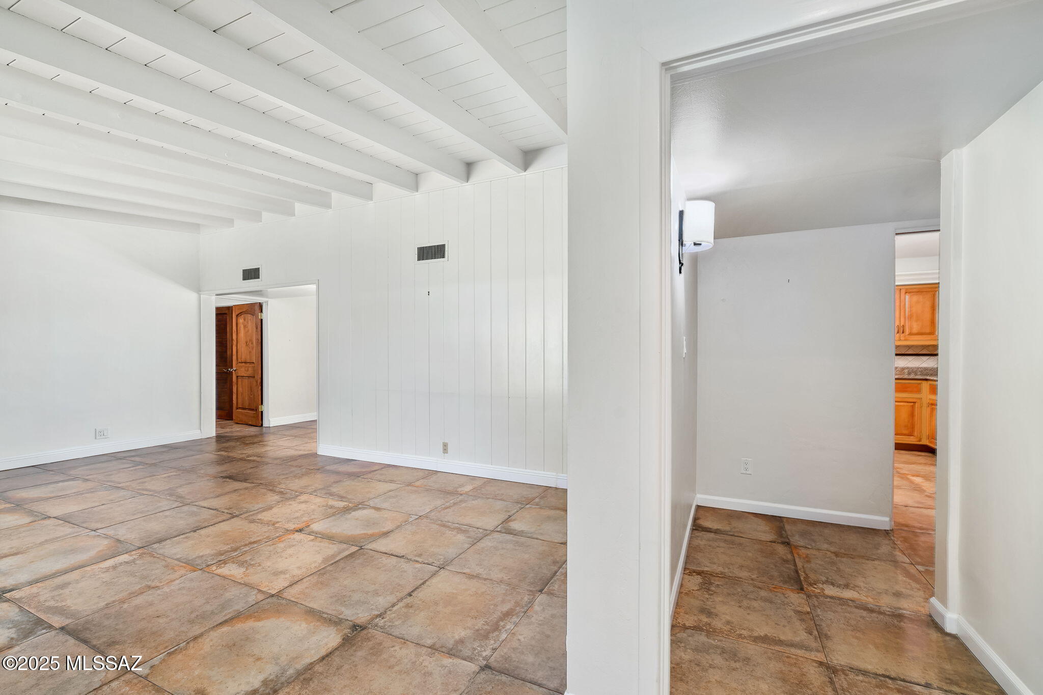 6052 E West Miramar Drive