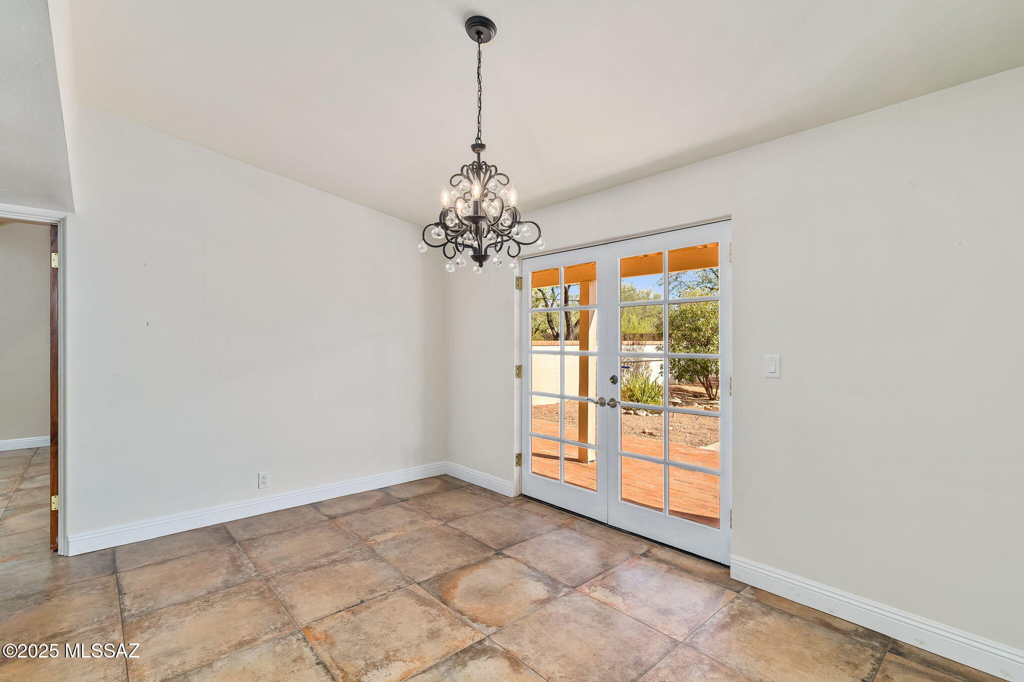 6052 E West Miramar Drive