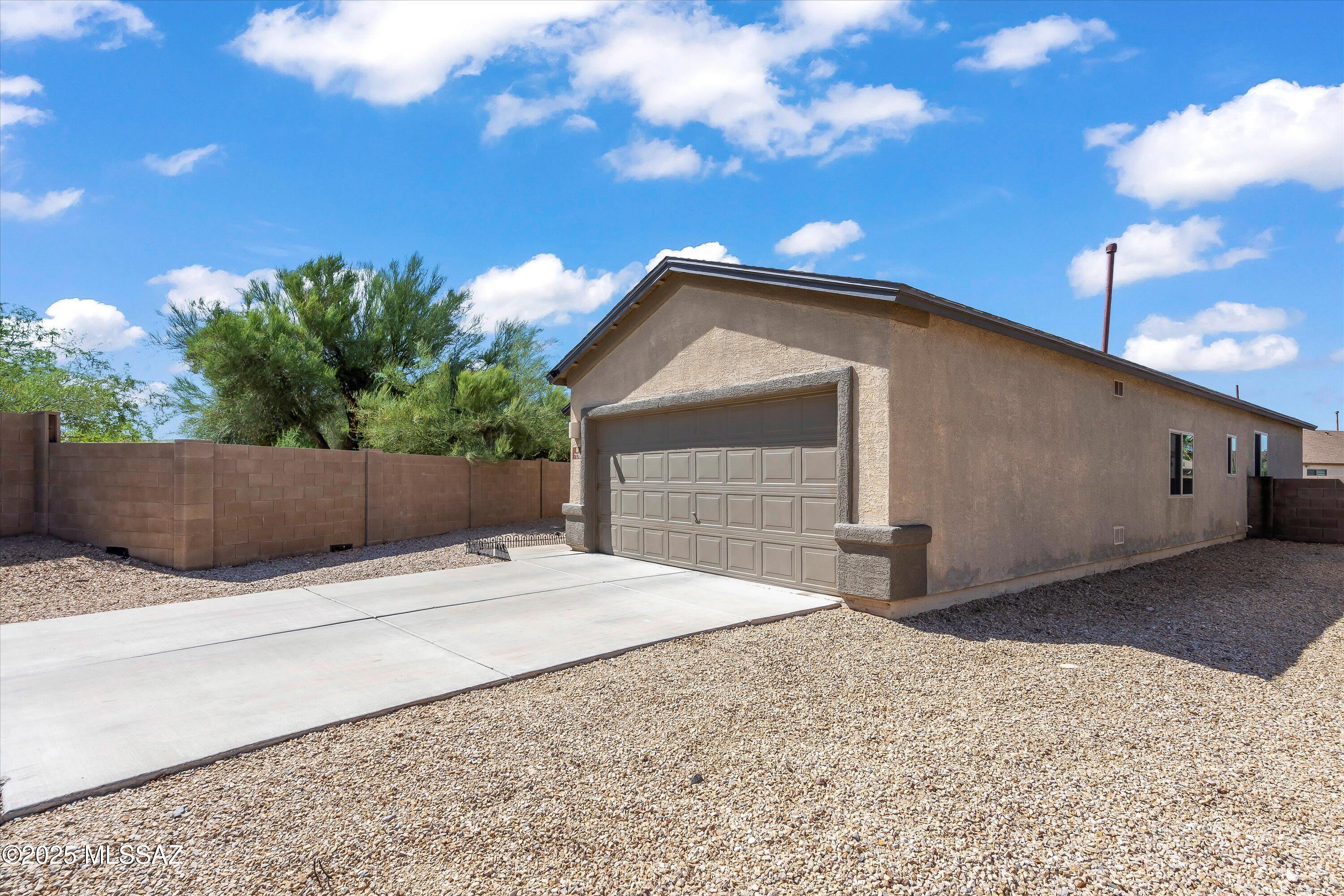 7176 S Shipmans Tale Court