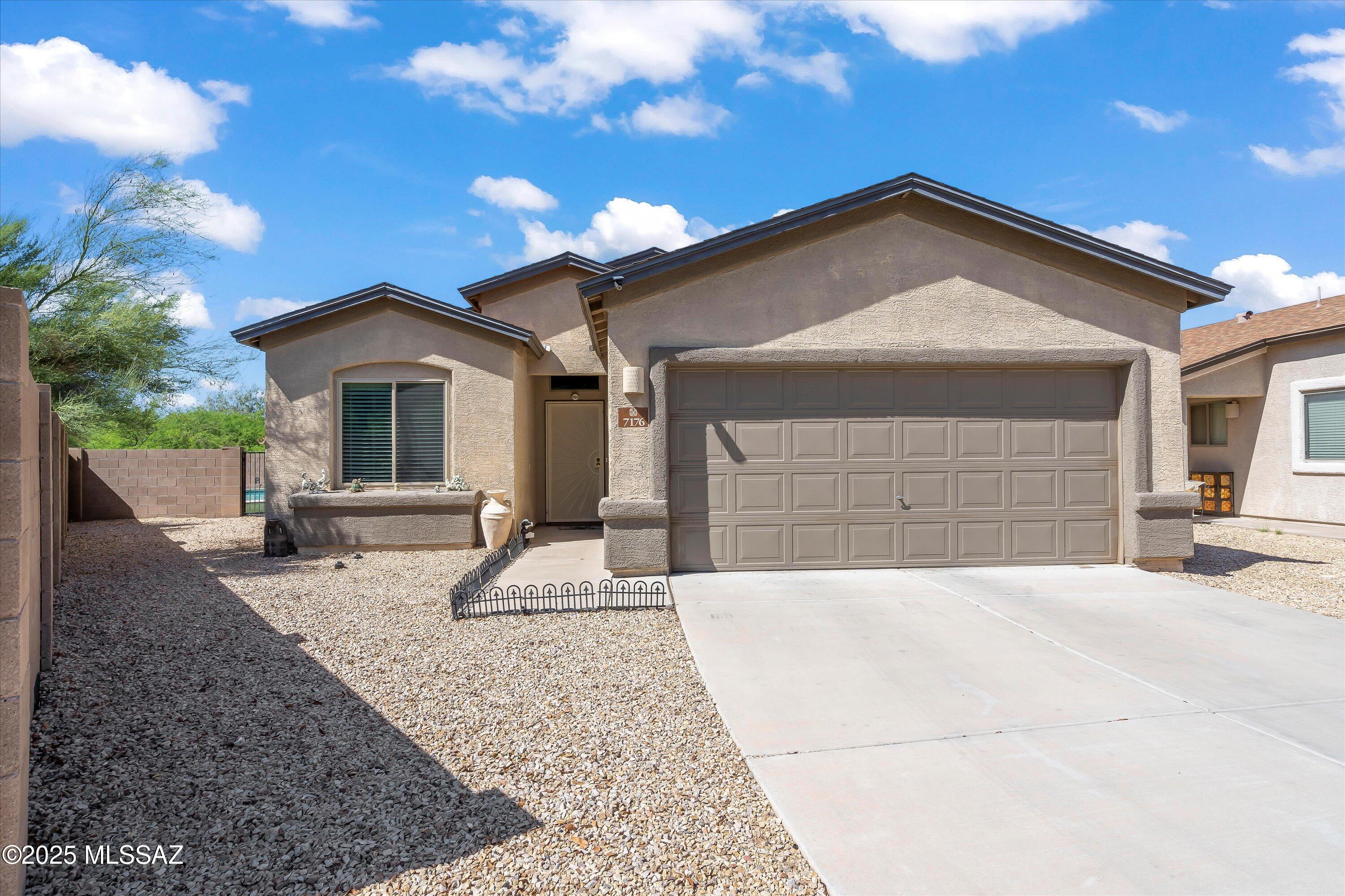 7176 S Shipmans Tale Court