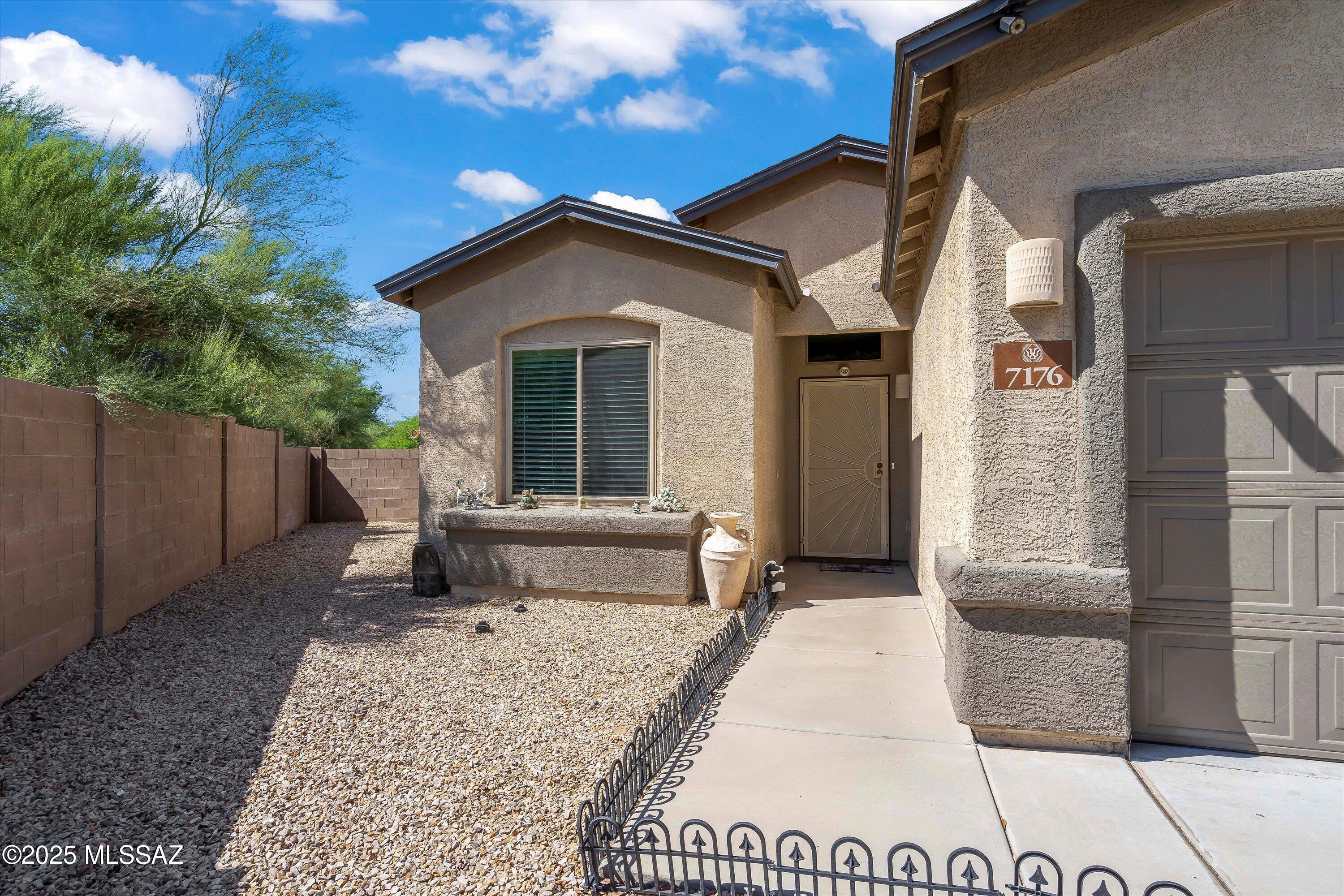 7176 S Shipmans Tale Court