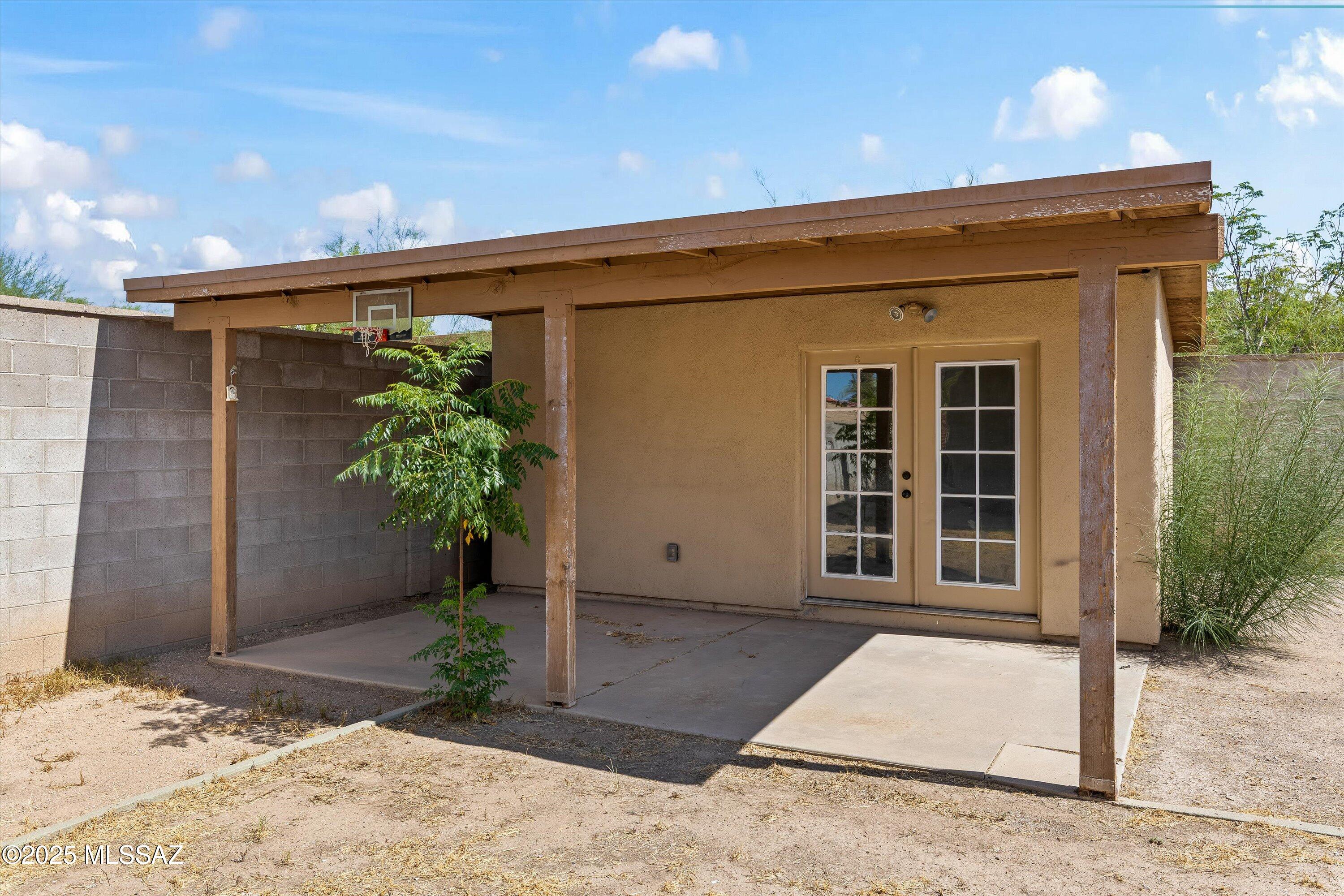 3063 W Paseo De Las Aves