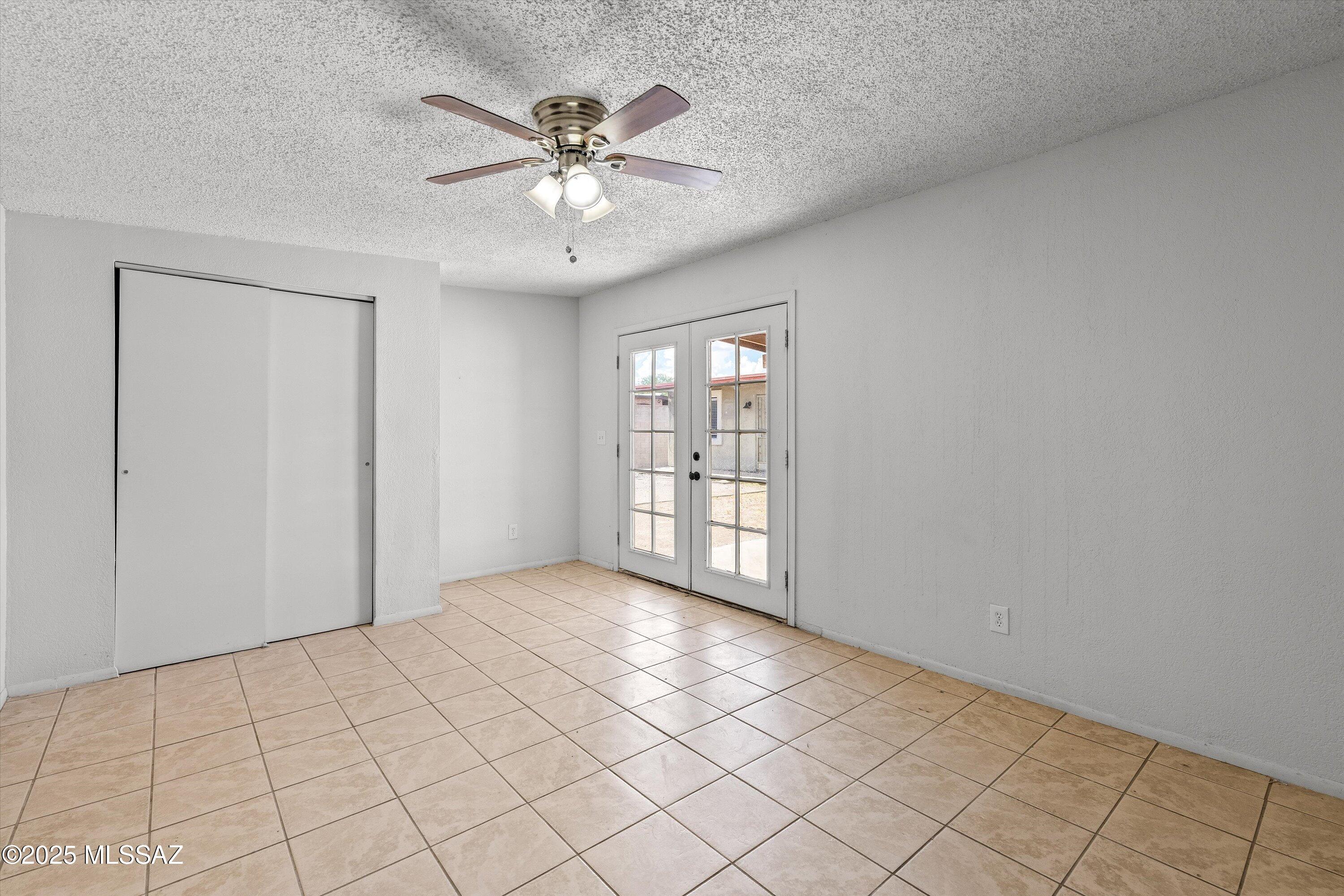 3063 W Paseo De Las Aves