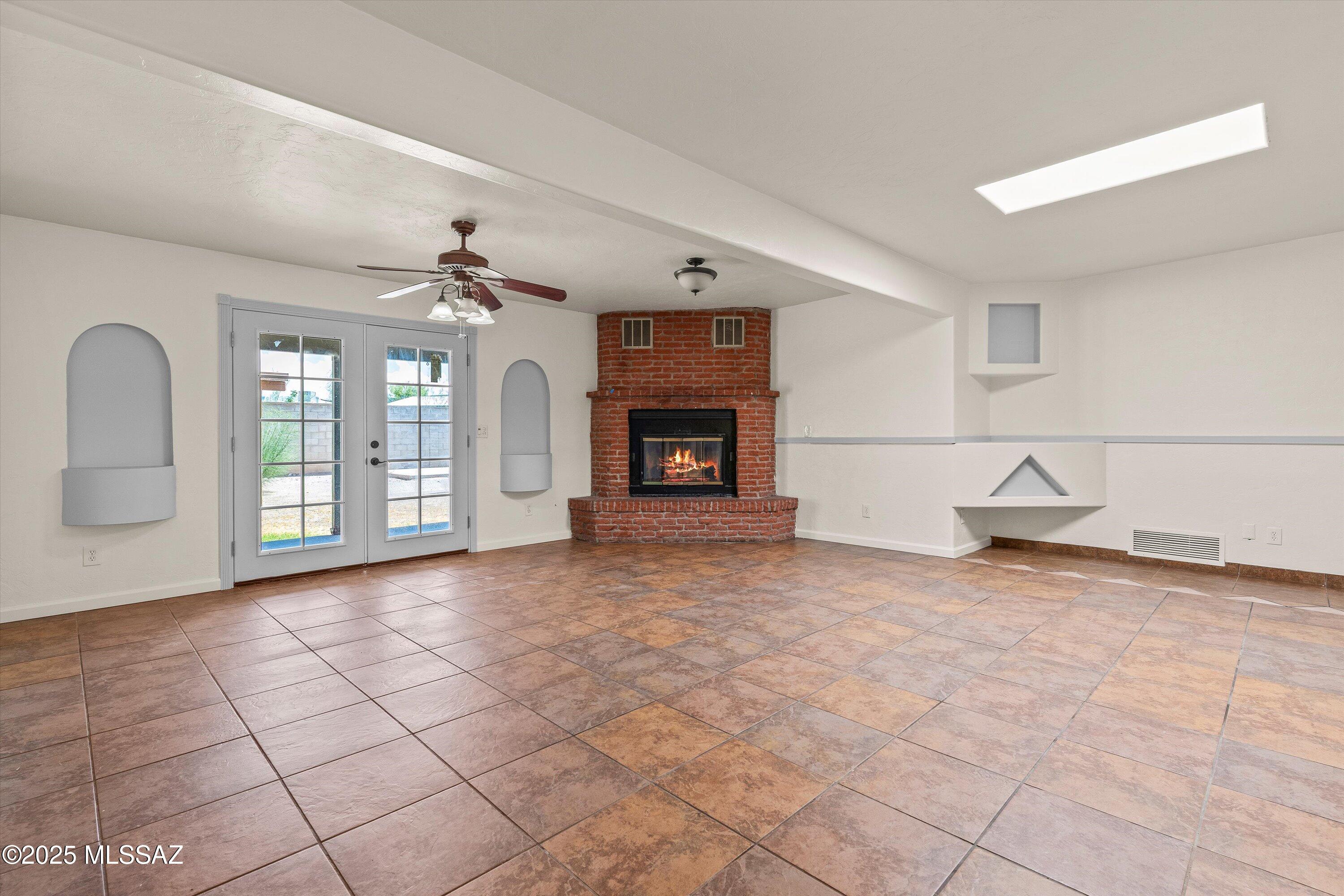 3063 W Paseo De Las Aves