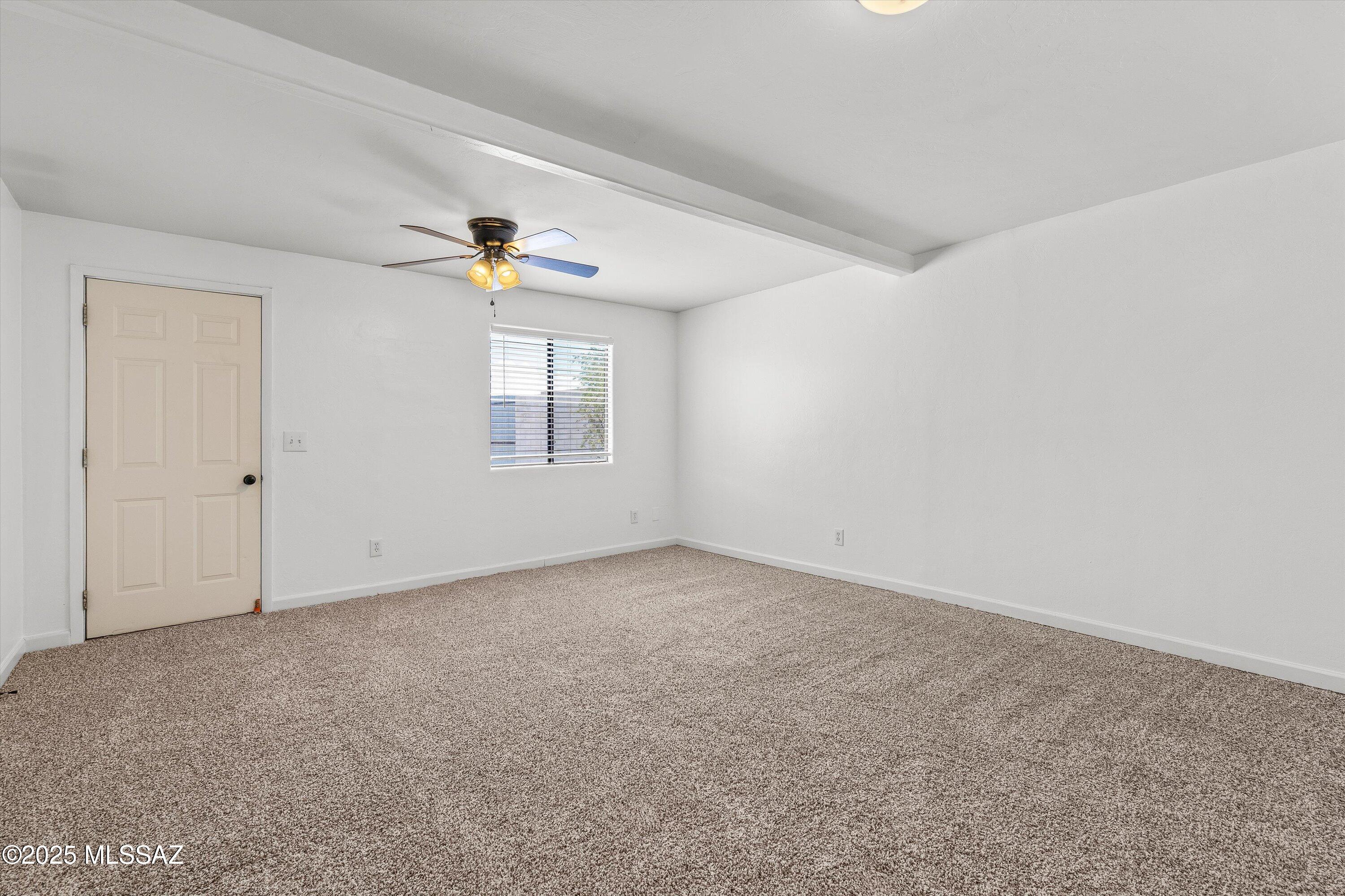 3063 W Paseo De Las Aves