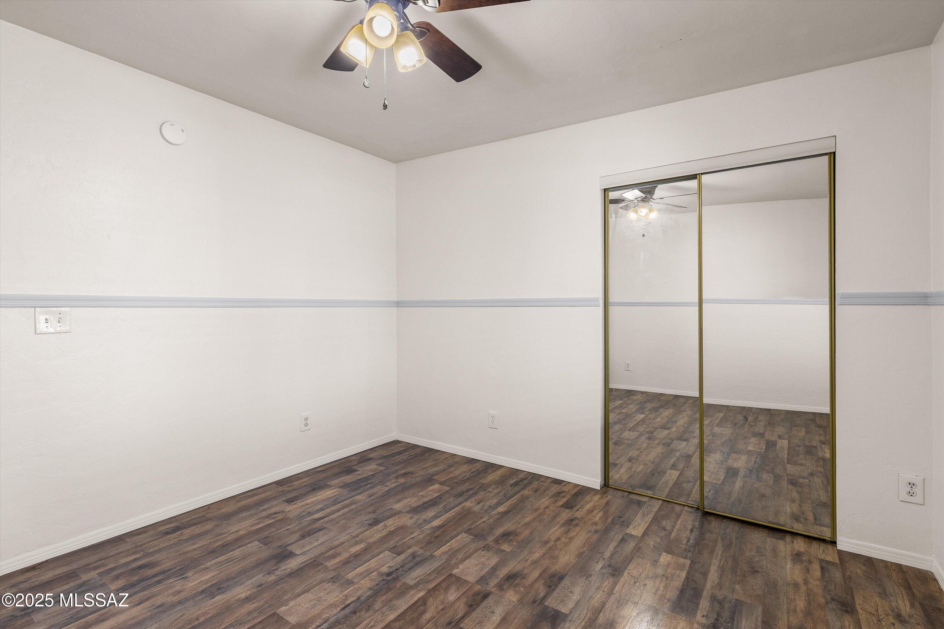 3063 W Paseo De Las Aves