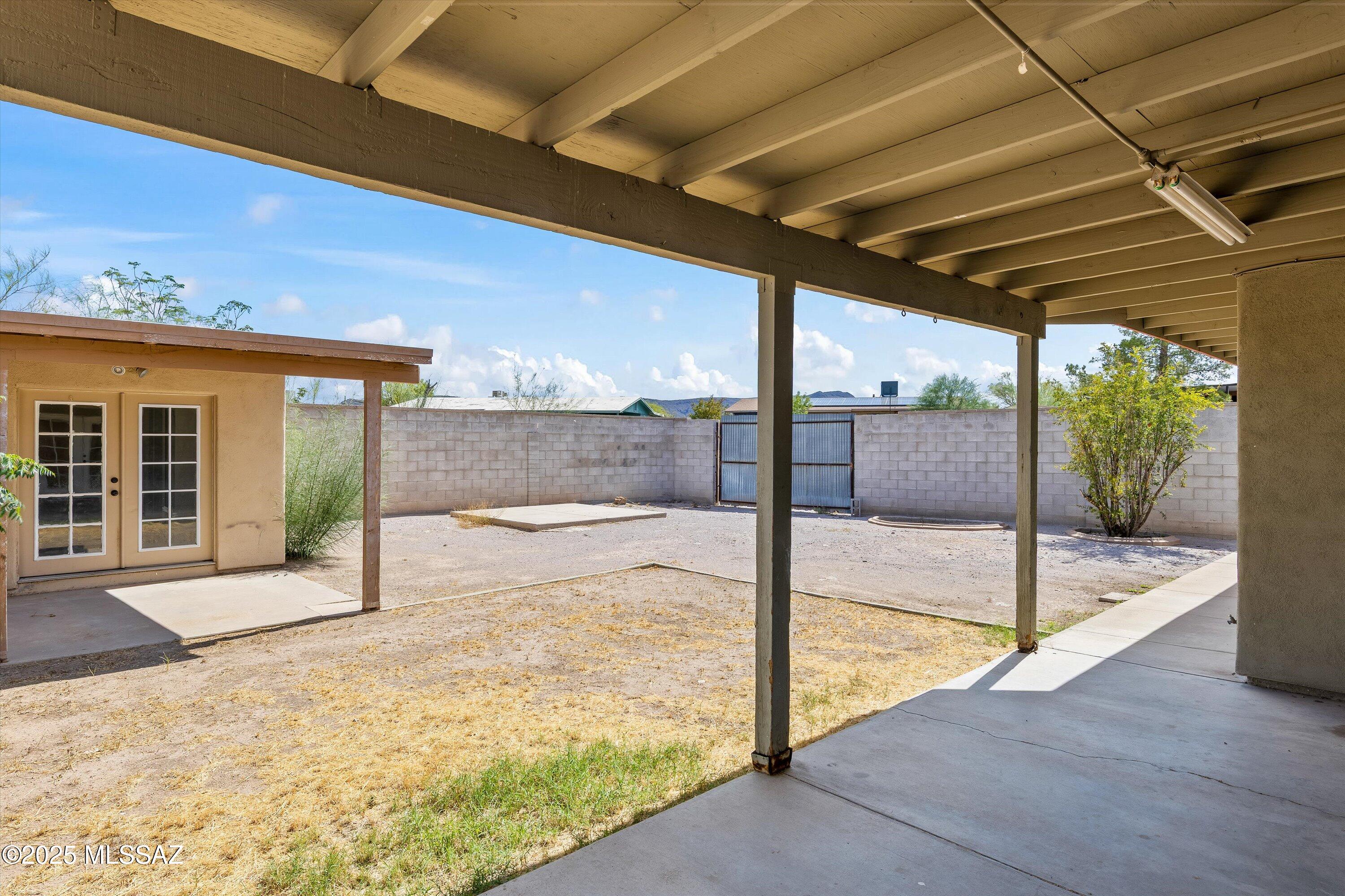 3063 W Paseo De Las Aves